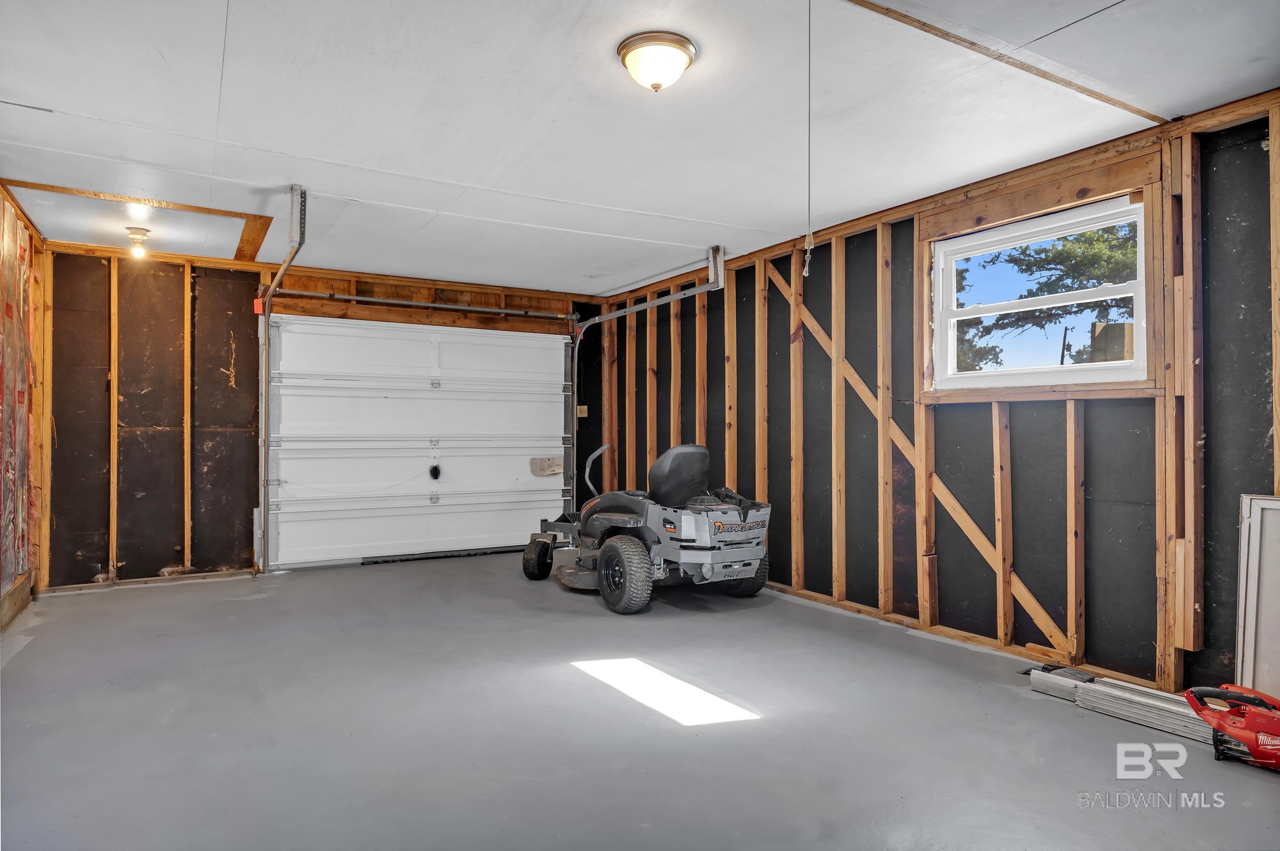 419 W Roosevelt Avenue, Foley, AL, 36535