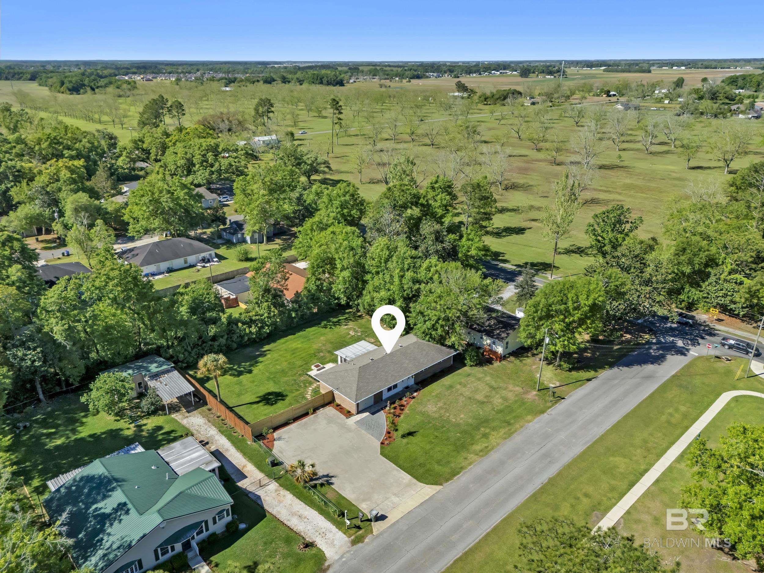 419 W Roosevelt Avenue, Foley, AL, 36535