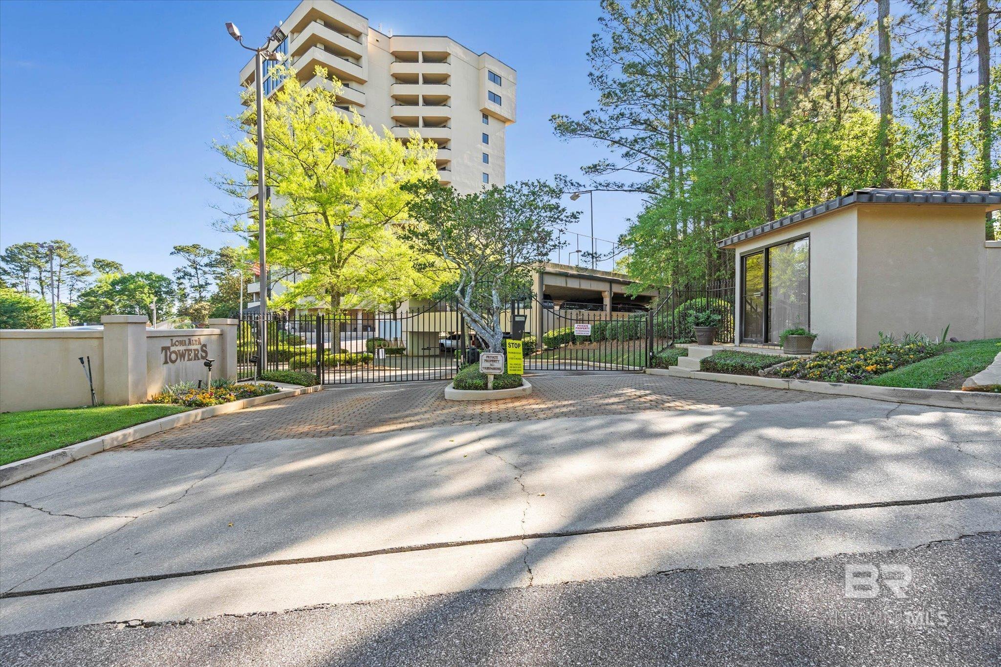 https://zimg.paragon.ice.com/ParagonImages/Property/PG/BCAR/394778/1/0/0/95919f44cac500e4f6df818e8c640bcb/7/7b4eec191bf4ede3686e8f8a634f5c7d/394778-7e73a7b6-a00d-44cc-88e1-c32c388550ae.JPG