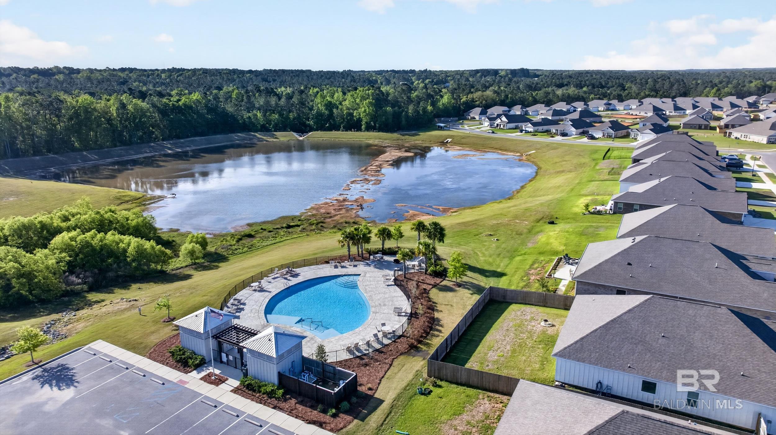 https://zimg.paragon.ice.com/ParagonImages/Property/PG/BCAR/394818/58/0/0/1646f26ed9c85bc605caa8a63c64593f/7/3c20c542d3b95e5cee8f72bae4d5e431/394818-5f468531-01d5-4c07-96b3-33a05be32750.JPG
