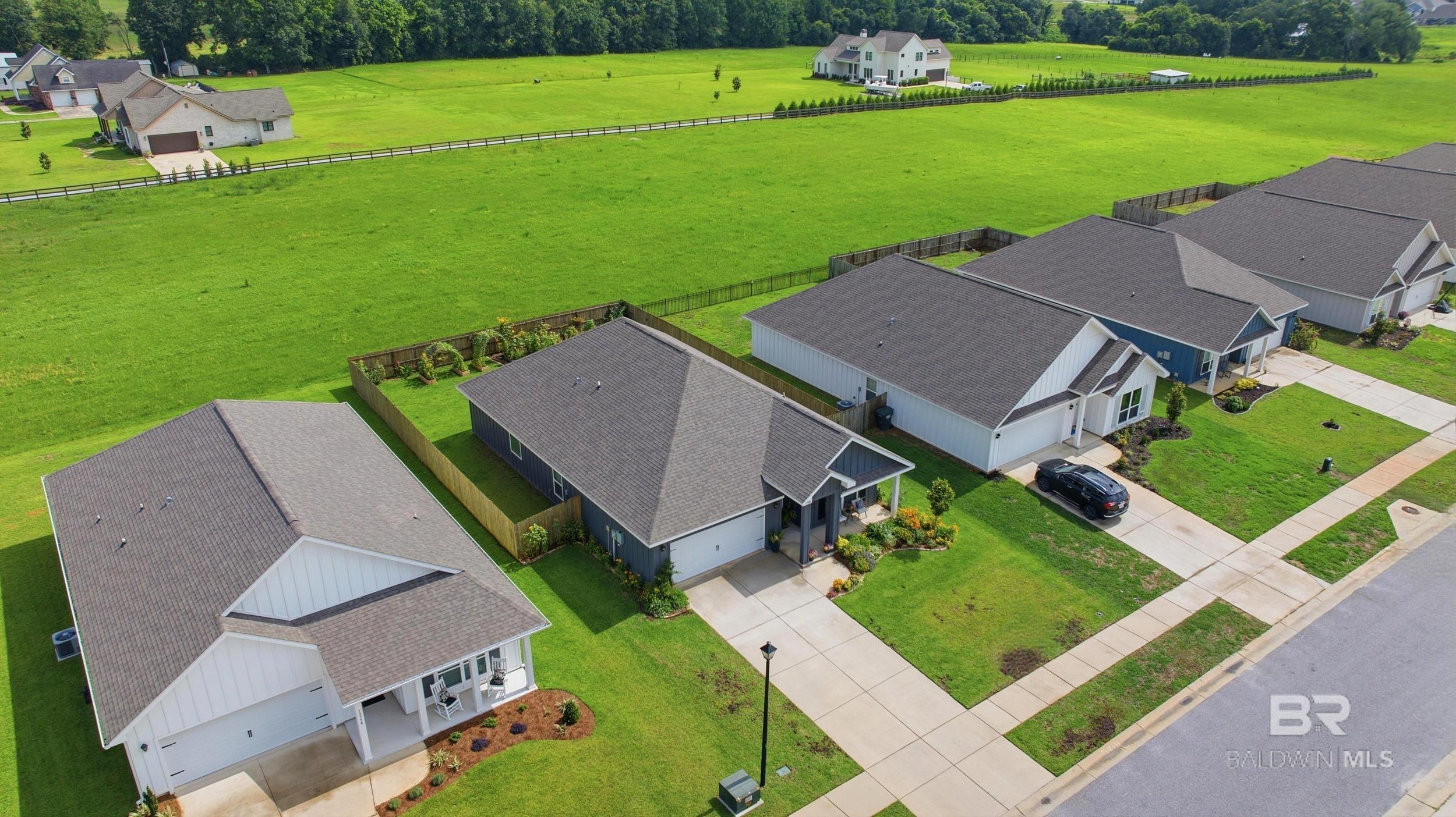 https://zimg.paragon.ice.com/ParagonImages/Property/PG/BCAR/394818/65/0/0/f5a28c81aab63f6a554aae7a6bb67484/7/3c20c542d3b95e5cee8f72bae4d5e431/394818-fa91eb7d-8ce3-4bb8-b781-4610ae2d9712.JPG