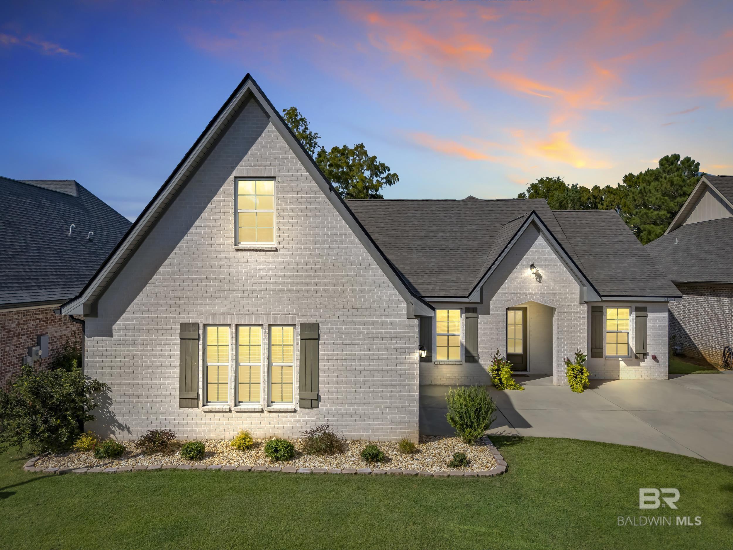 21081 Live Oak Circle, Gulf Shores, AL, 36542