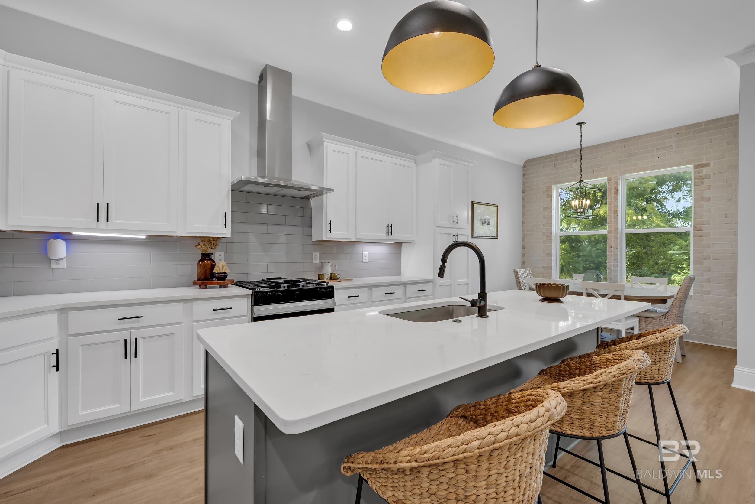 21081 Live Oak Circle, Gulf Shores, AL, 36542