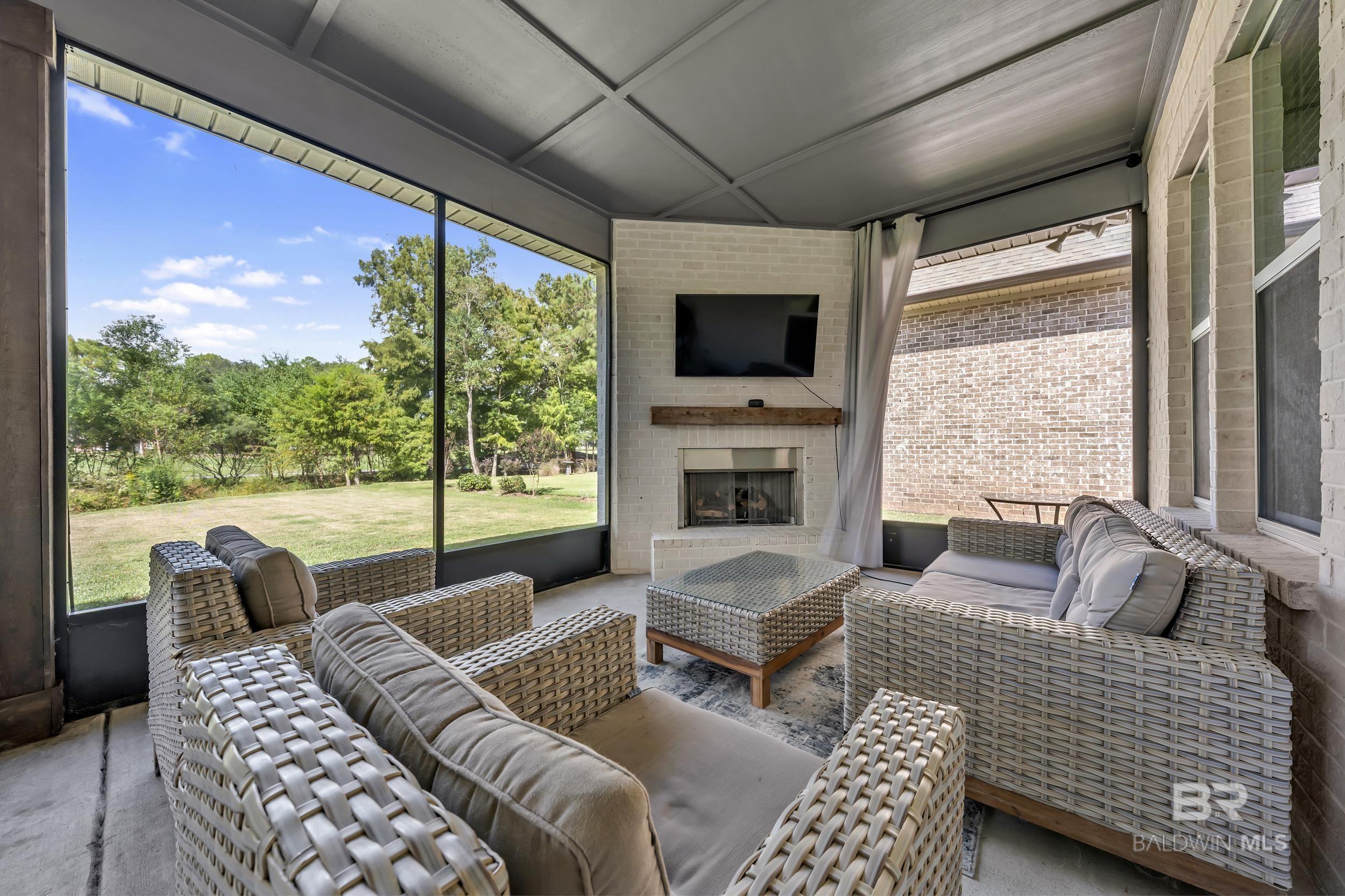 21081 Live Oak Circle, Gulf Shores, AL, 36542