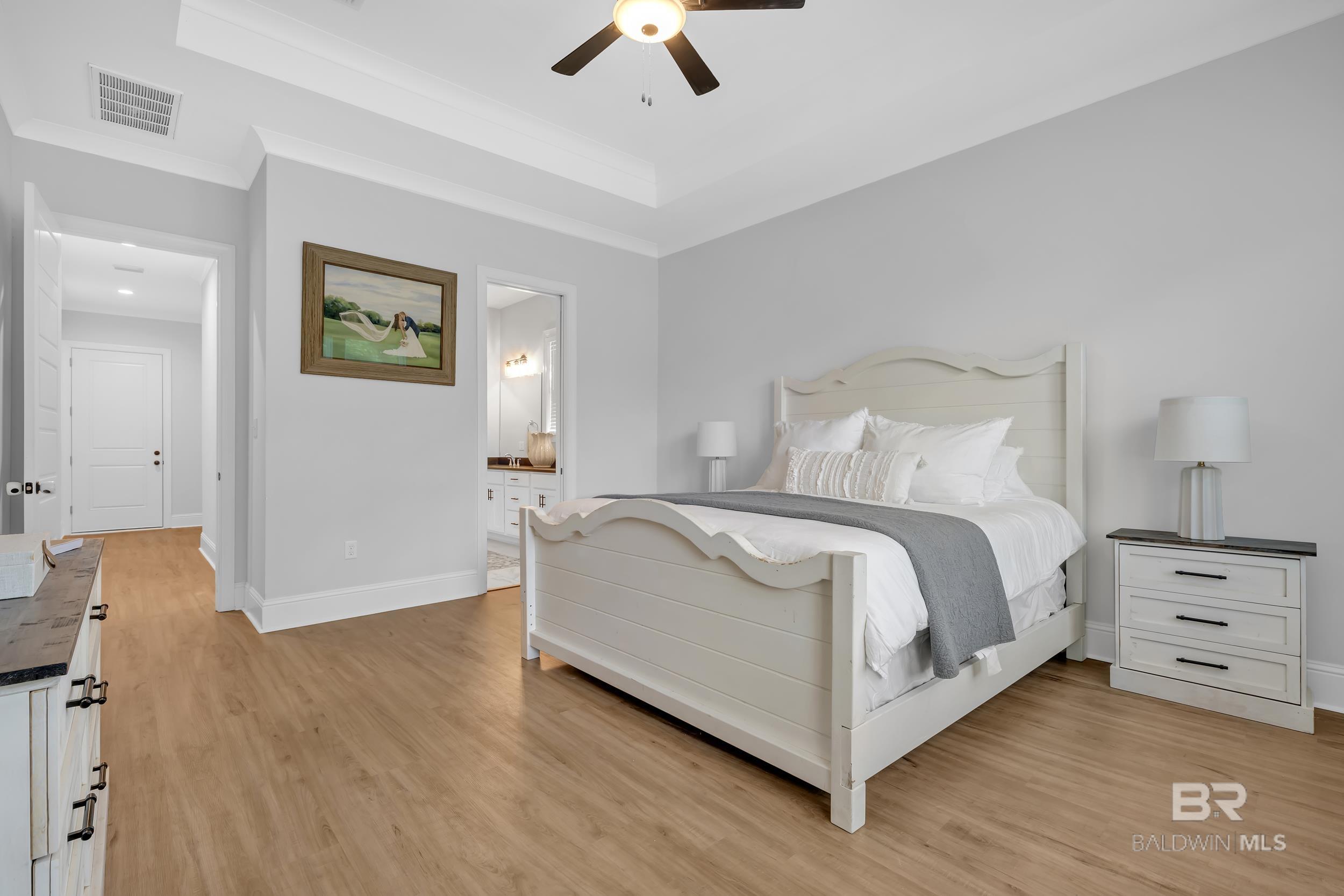 21081 Live Oak Circle, Gulf Shores, AL, 36542