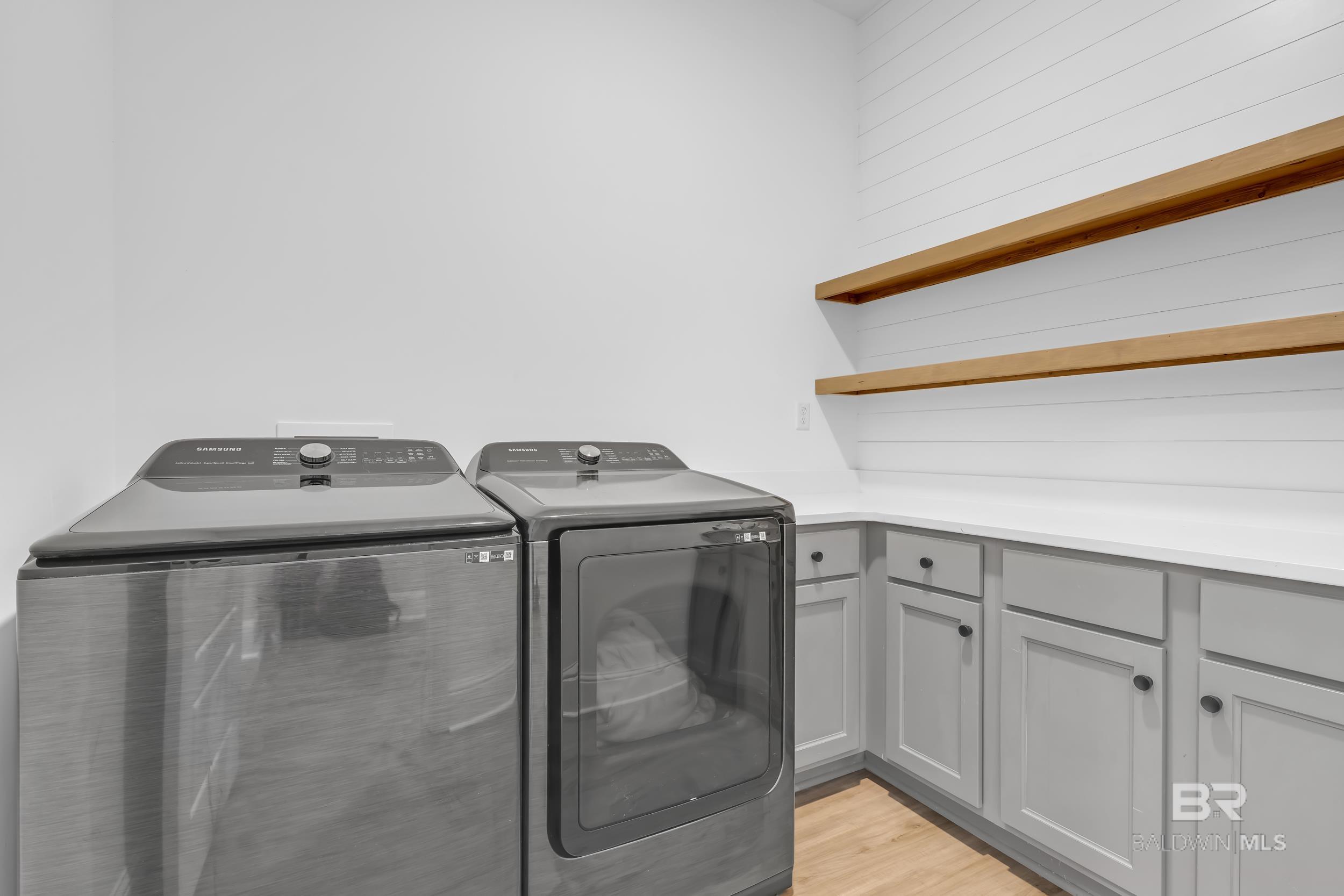 21081 Live Oak Circle, Gulf Shores, AL, 36542