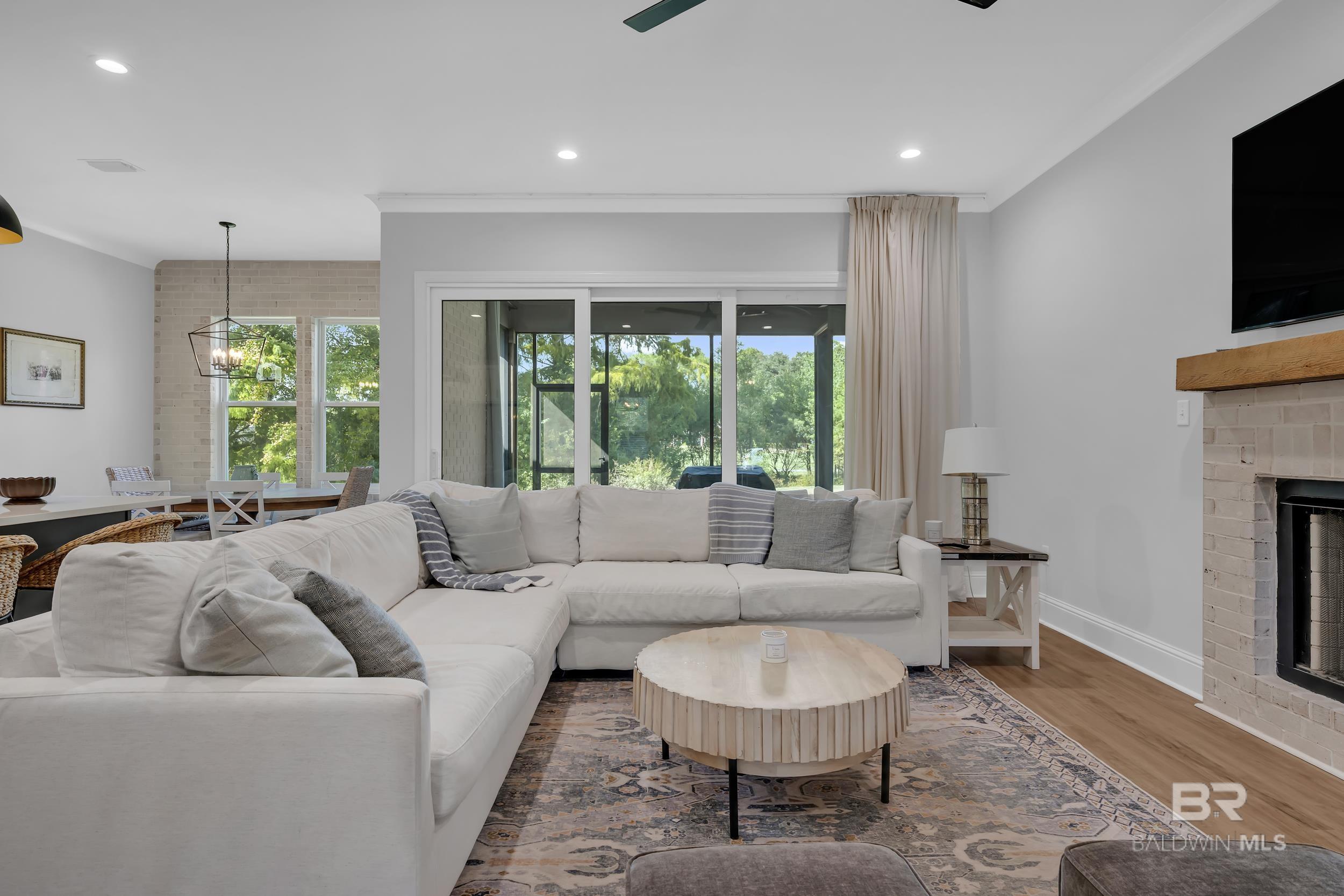 21081 Live Oak Circle, Gulf Shores, AL, 36542