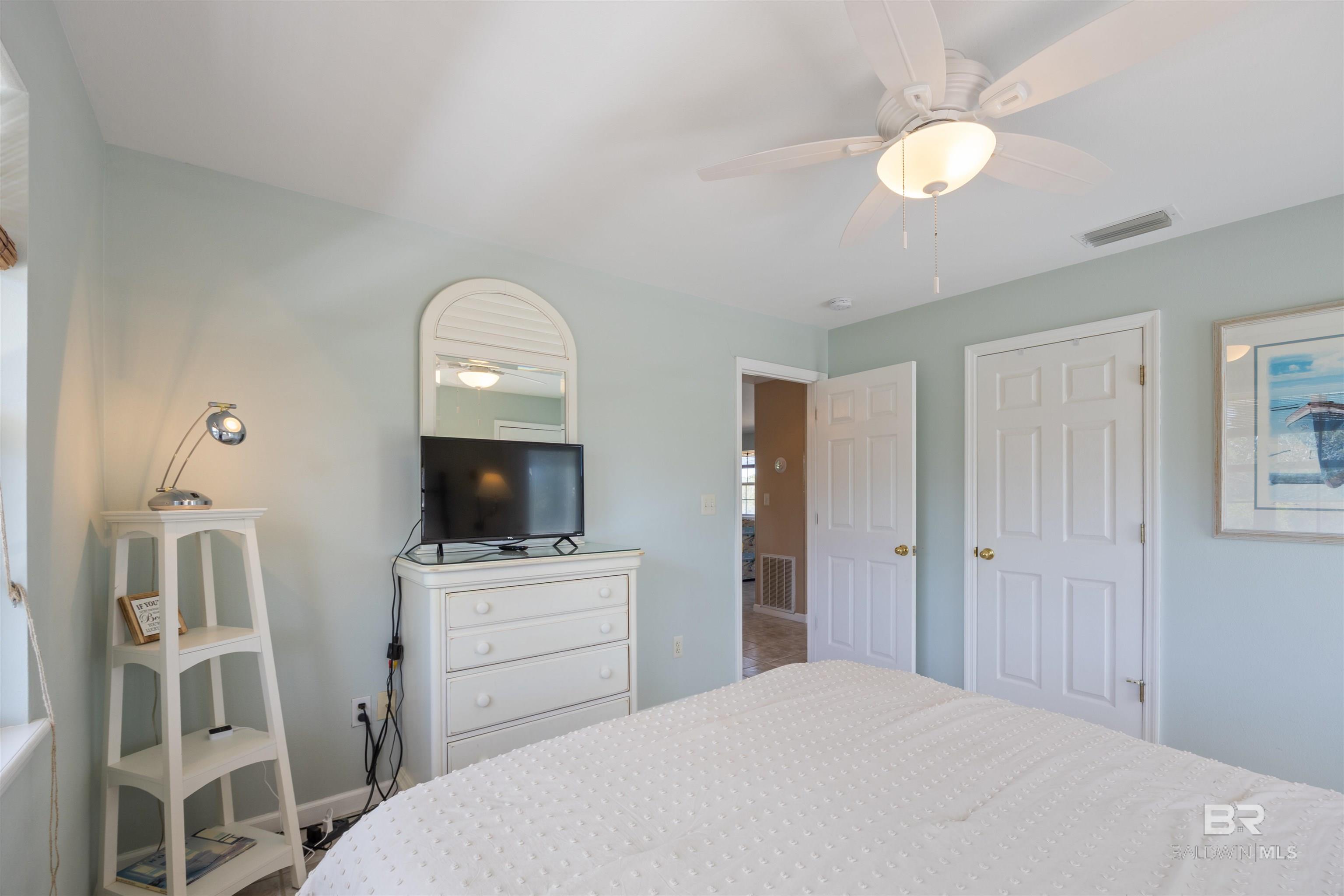 6782 Palmetto Drive, Gulf Shores, AL, 36542