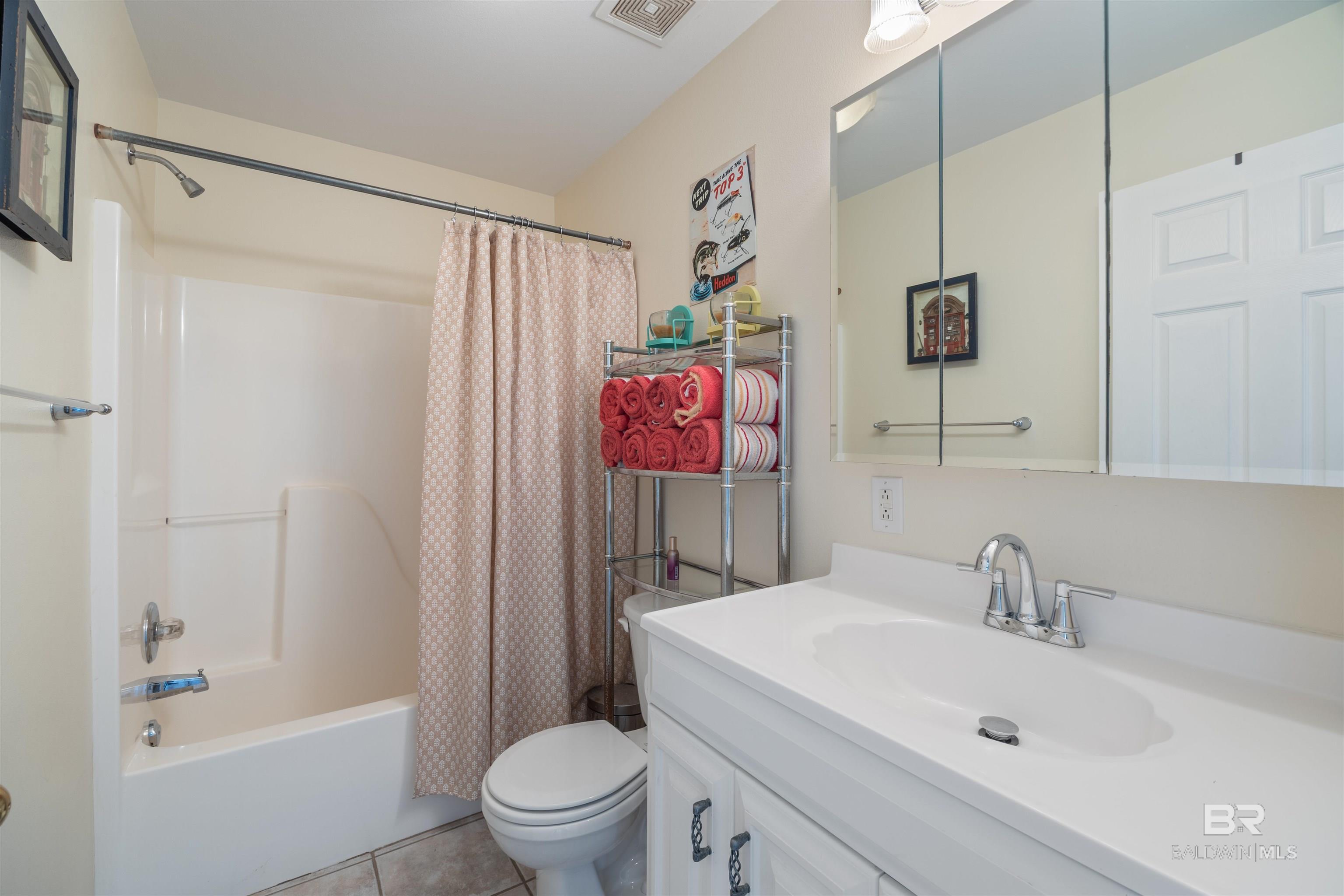 6782 Palmetto Drive, Gulf Shores, AL, 36542