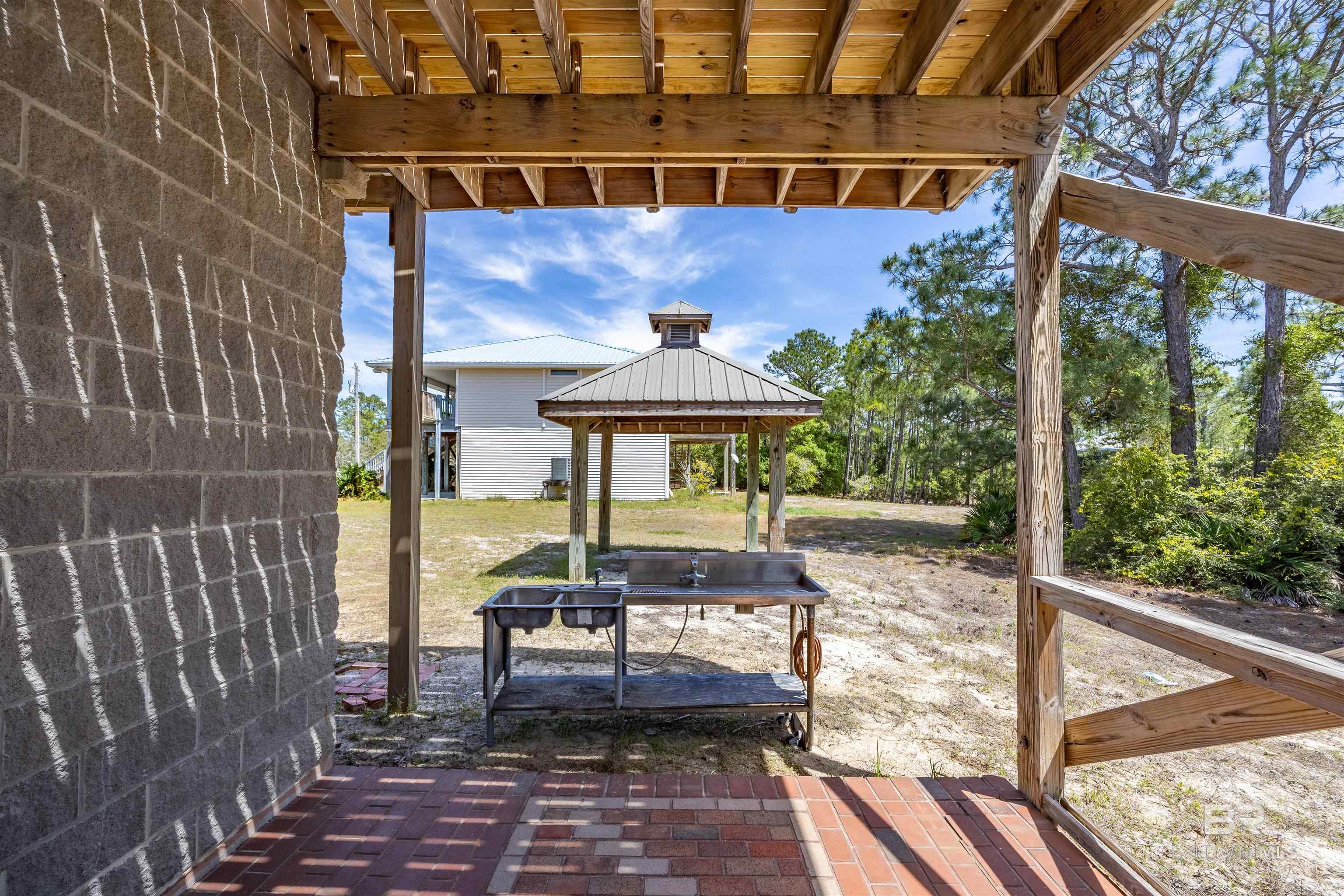 6782 Palmetto Drive, Gulf Shores, AL, 36542