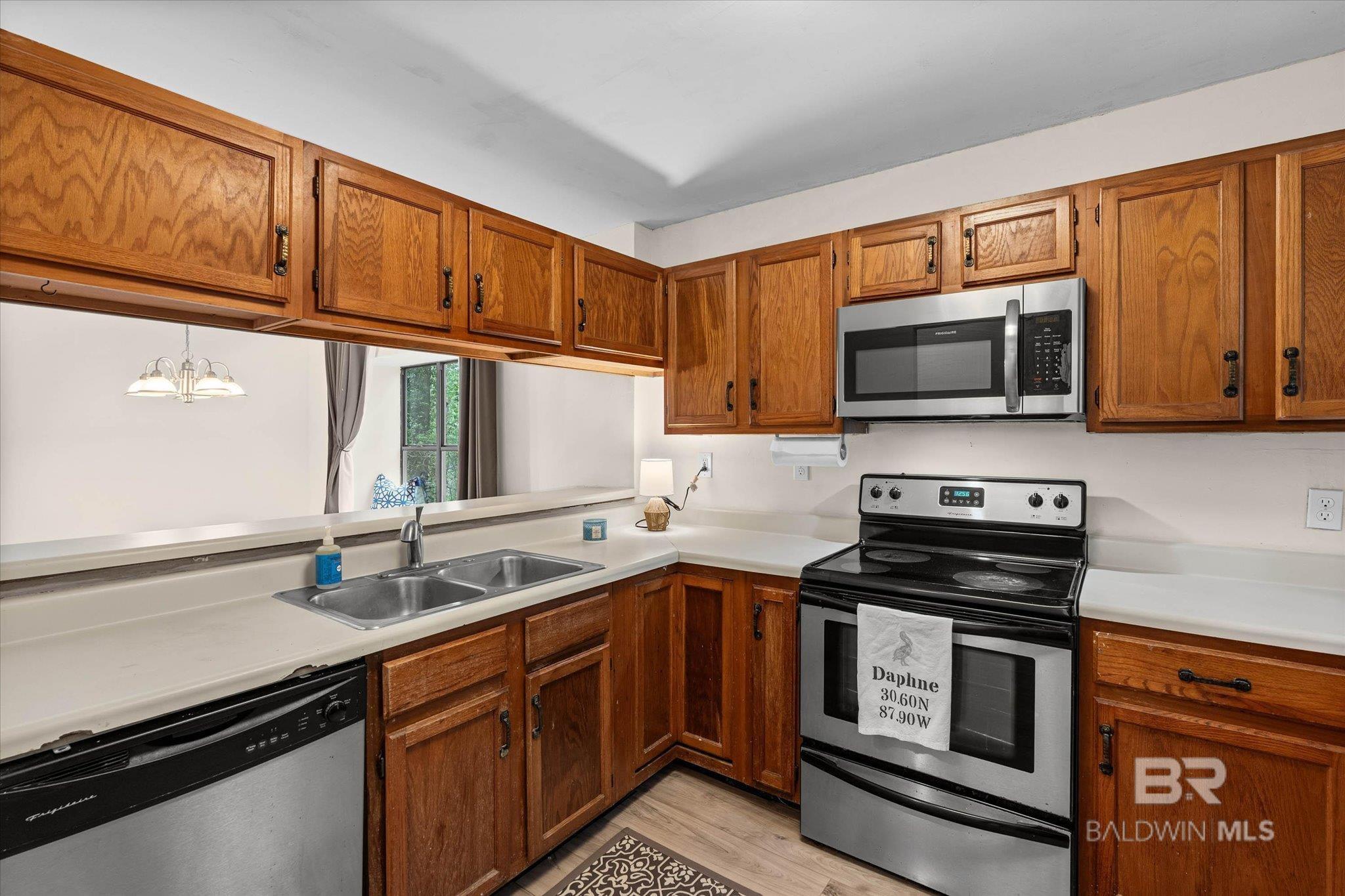 28 Summer Oaks Drive, Daphne, AL, 36526