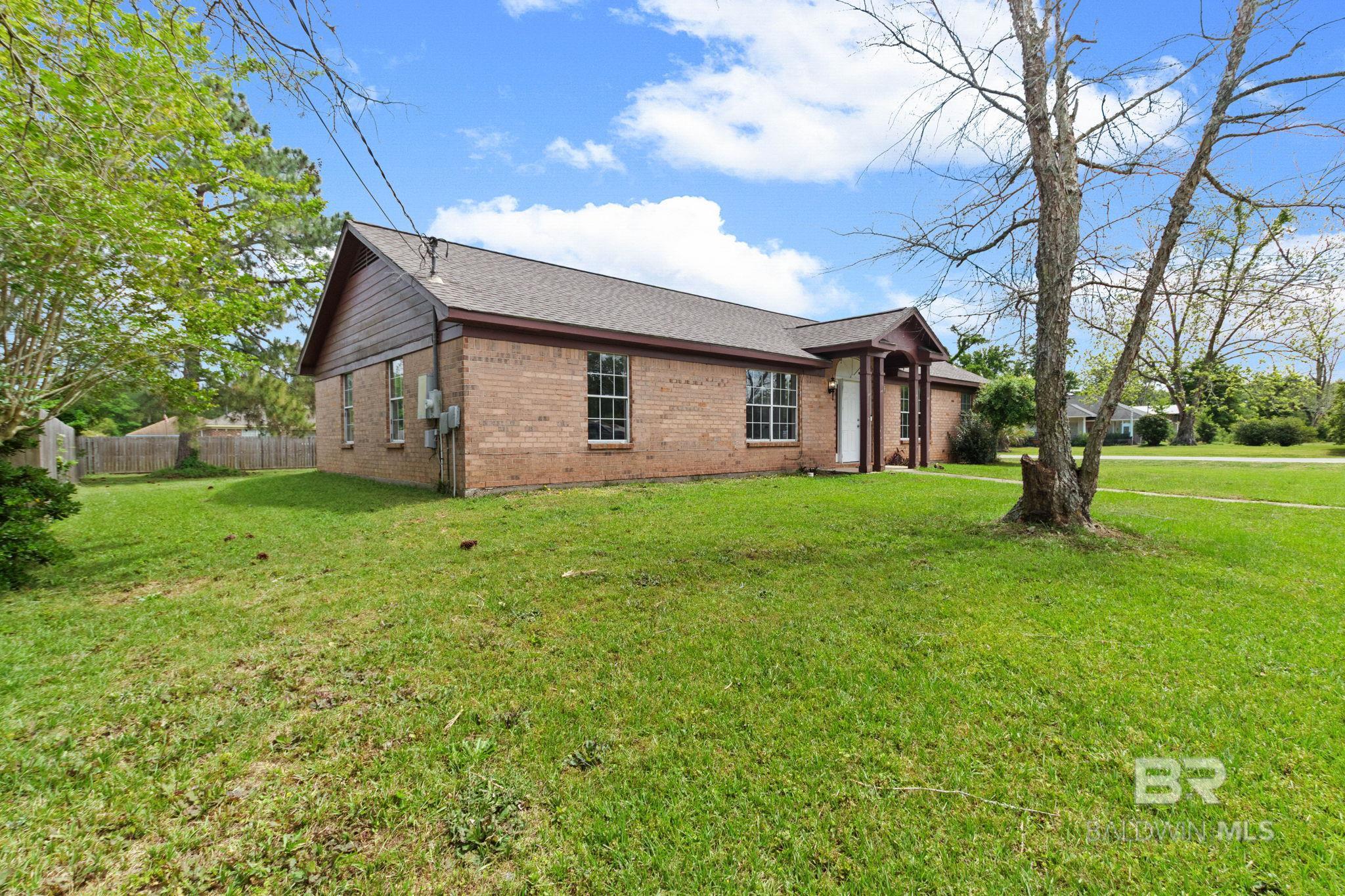 1500 N Cedar Street, Foley, AL, 36535