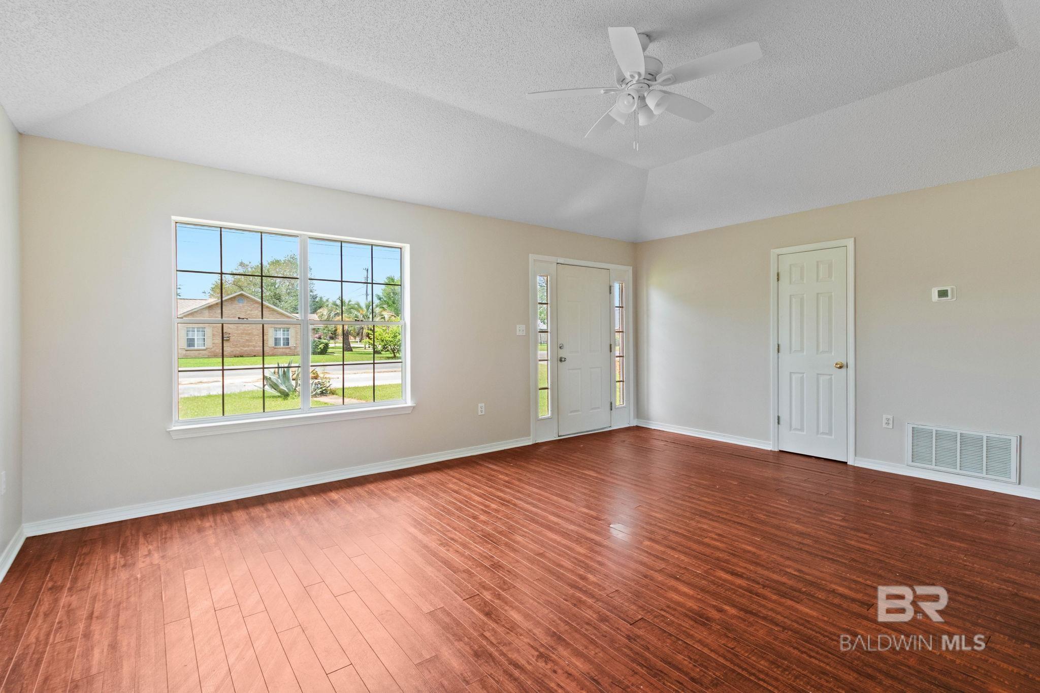 1500 N Cedar Street, Foley, AL, 36535