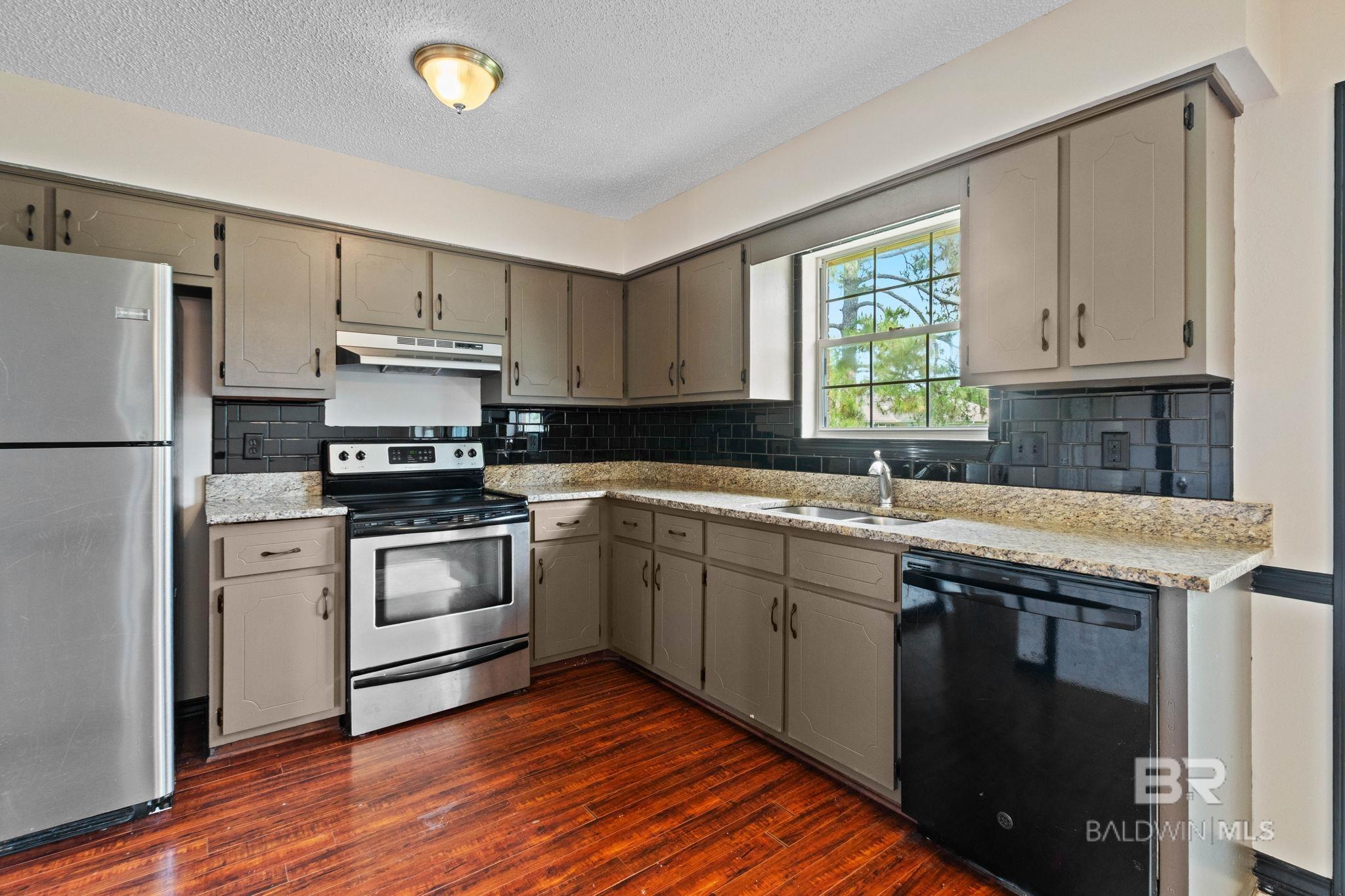 1500 N Cedar Street, Foley, AL, 36535