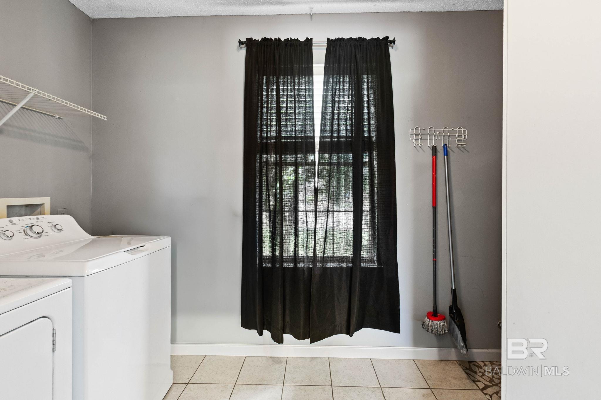 1500 N Cedar Street, Foley, AL, 36535