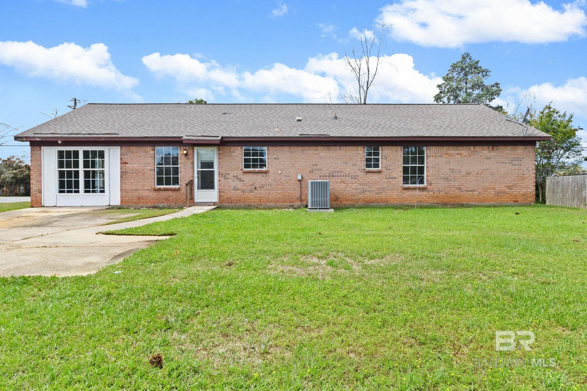 1500 N Cedar Street, Foley, AL, 36535