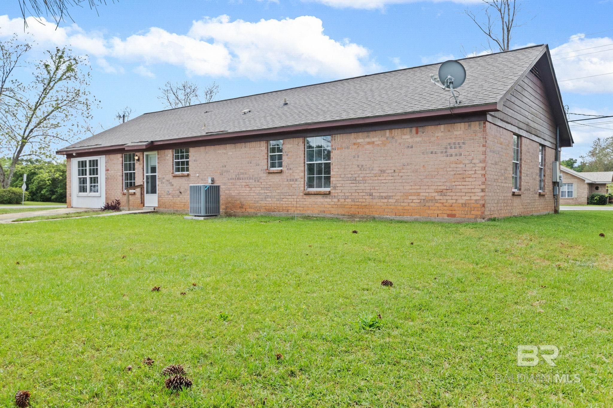 1500 N Cedar Street, Foley, AL, 36535