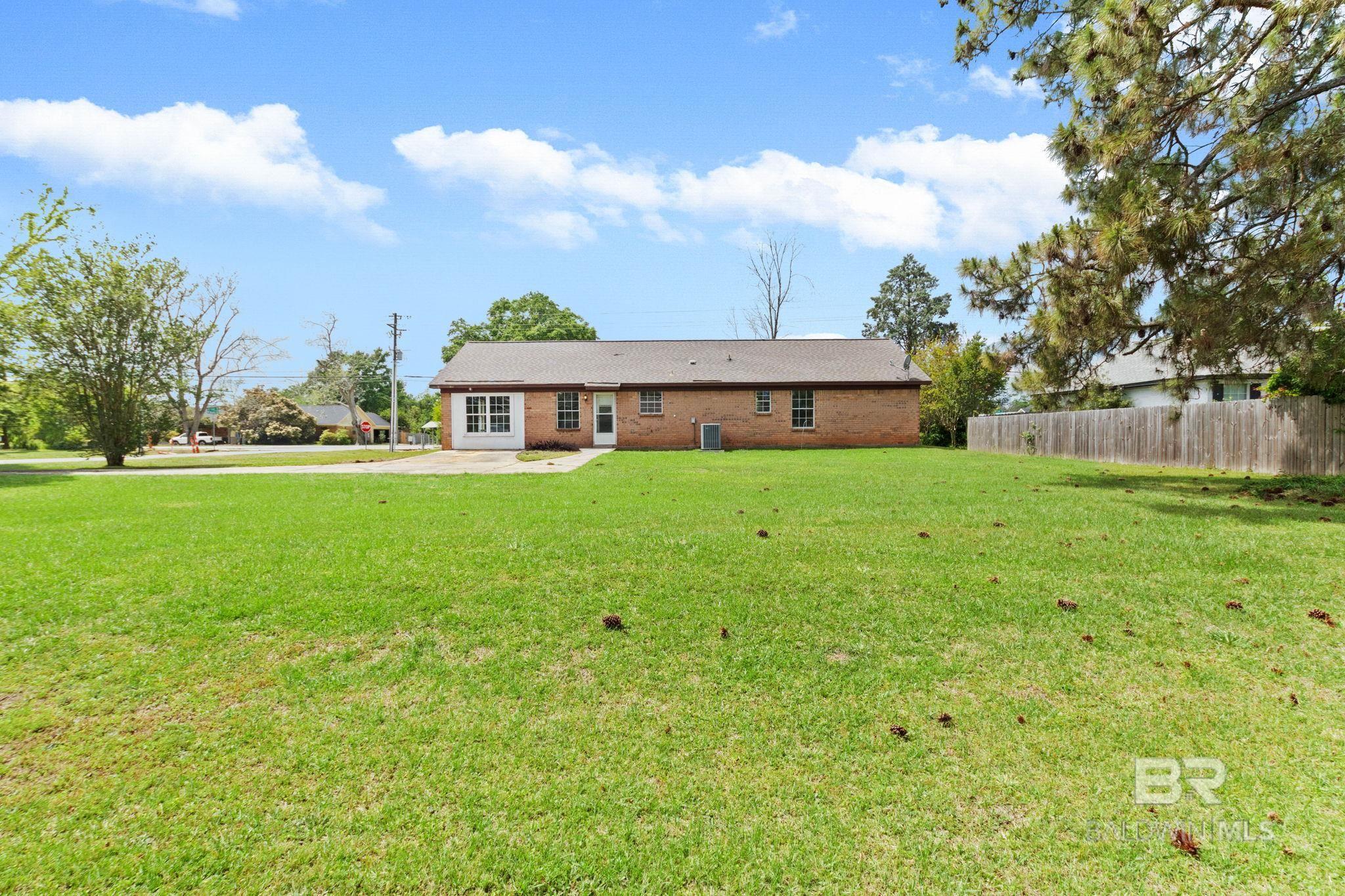 1500 N Cedar Street, Foley, AL, 36535