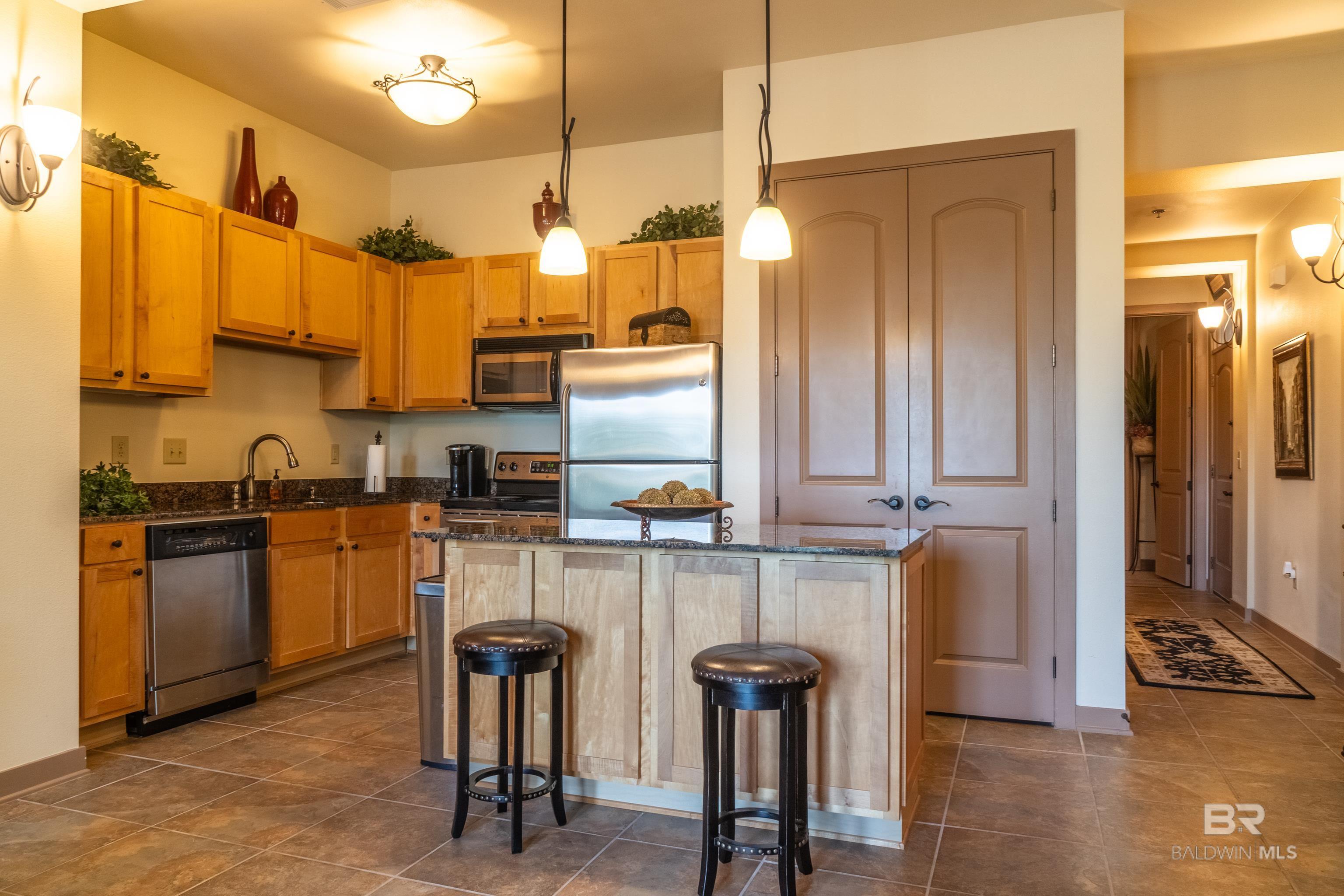 1430 Regency Road UNIT J302, Gulf Shores, AL, 36542