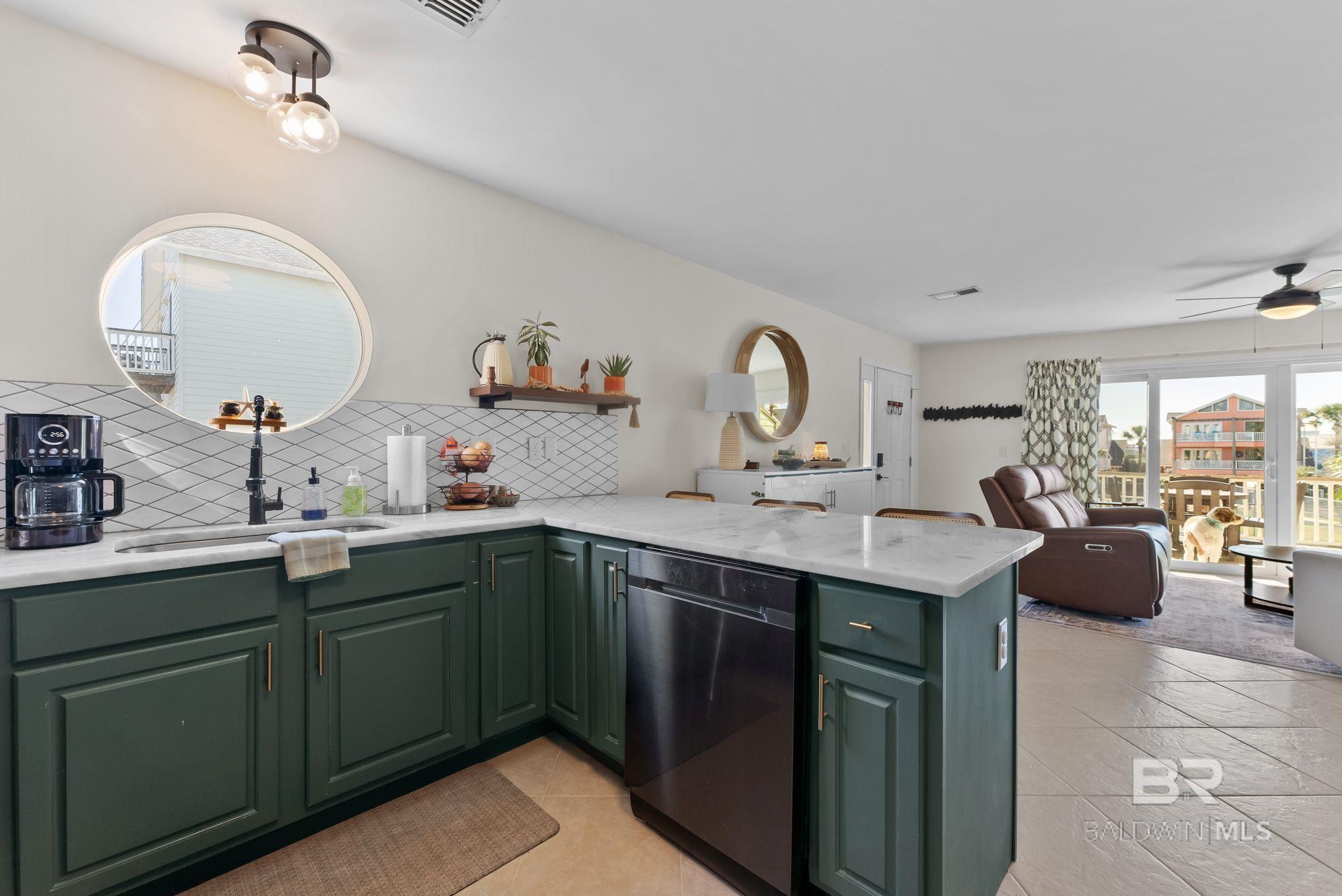 1219 W Lagoon Avenue, Gulf Shores, AL, 36542