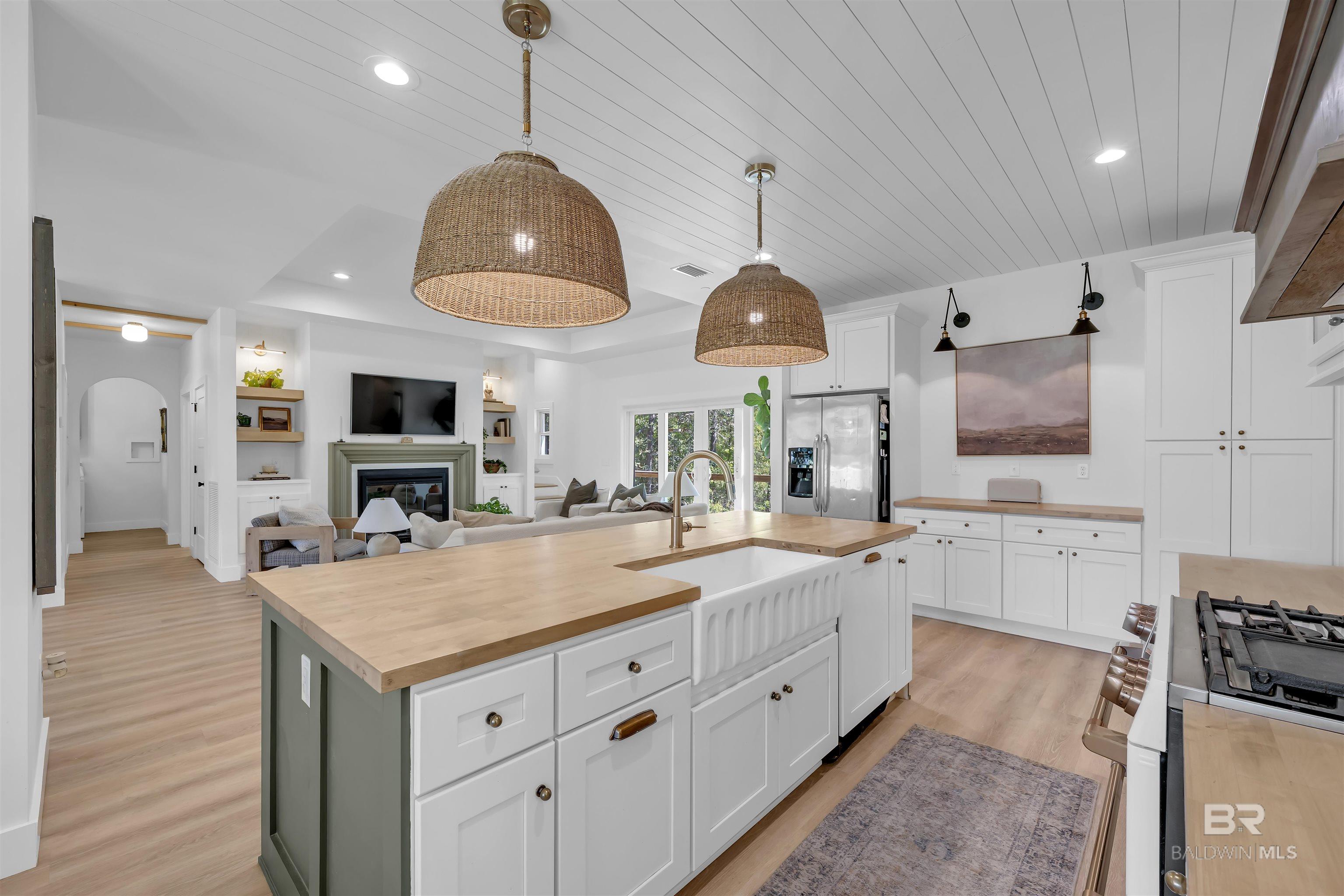 19058 James Road, Gulf Shores, AL, 36542