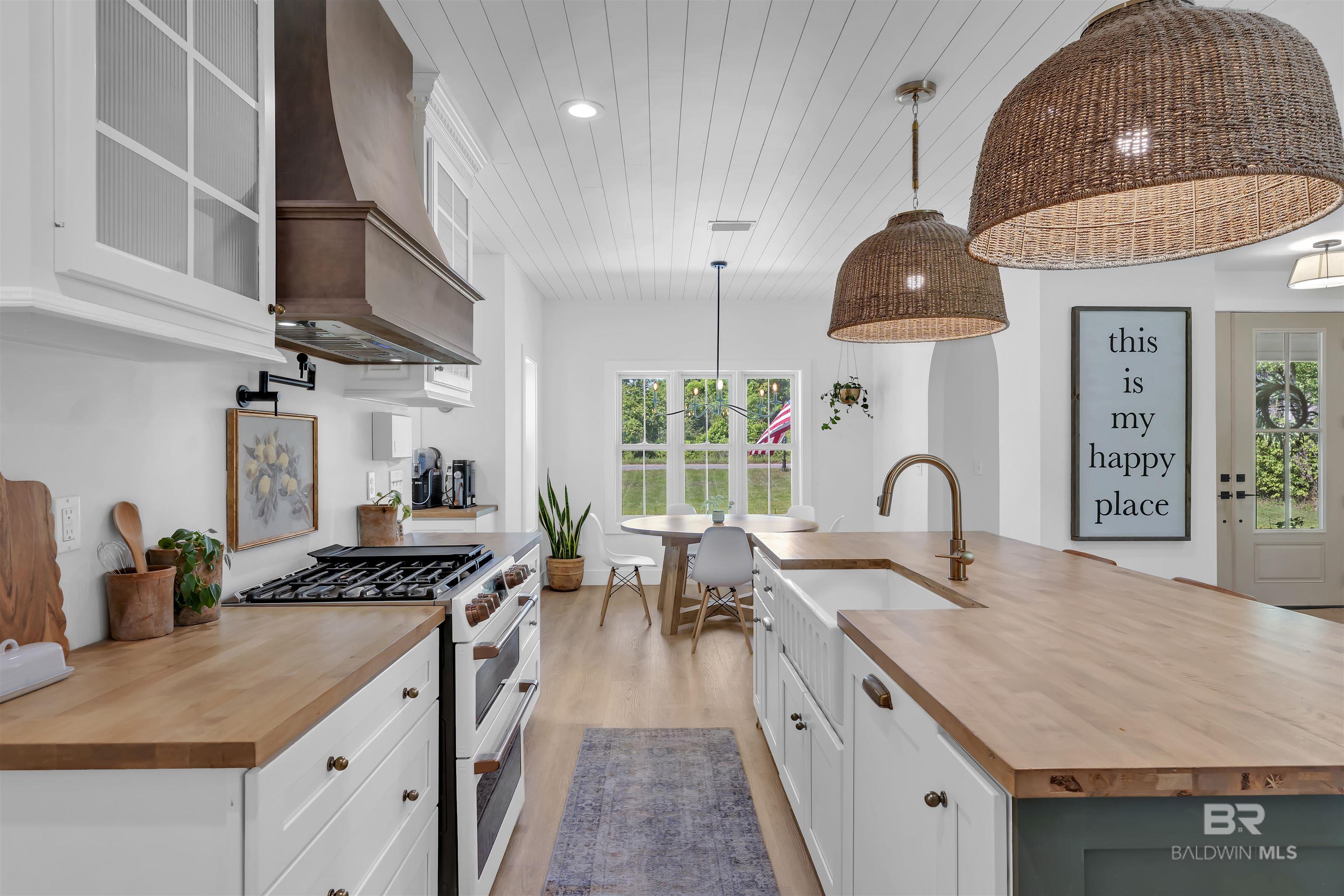 19058 James Road, Gulf Shores, AL, 36542