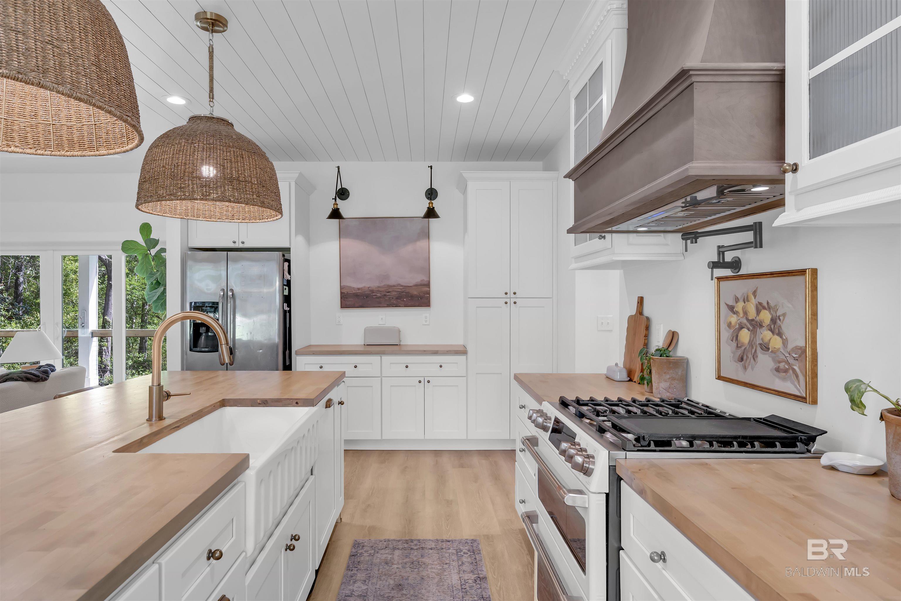 19058 James Road, Gulf Shores, AL, 36542