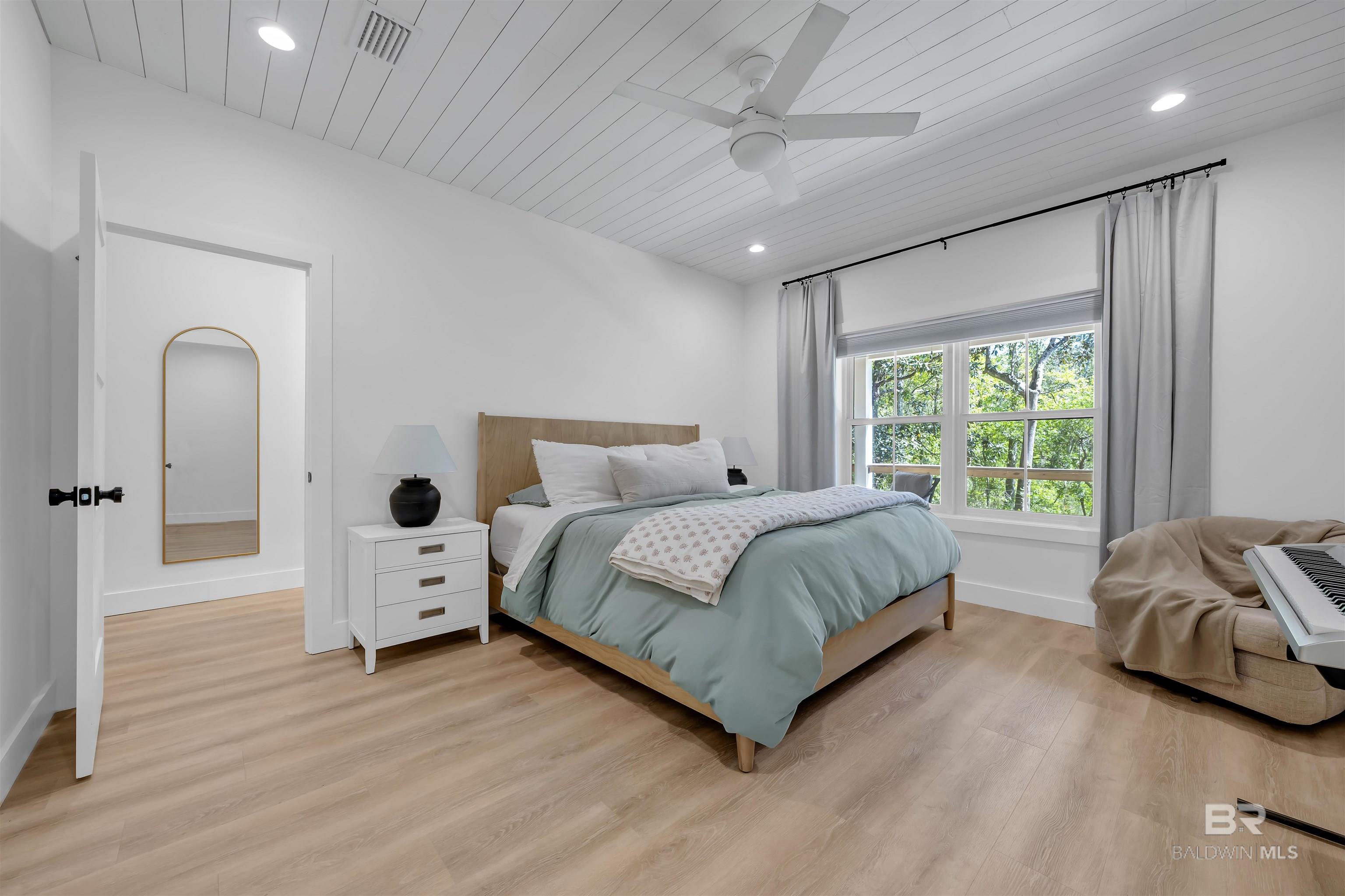 19058 James Road, Gulf Shores, AL, 36542