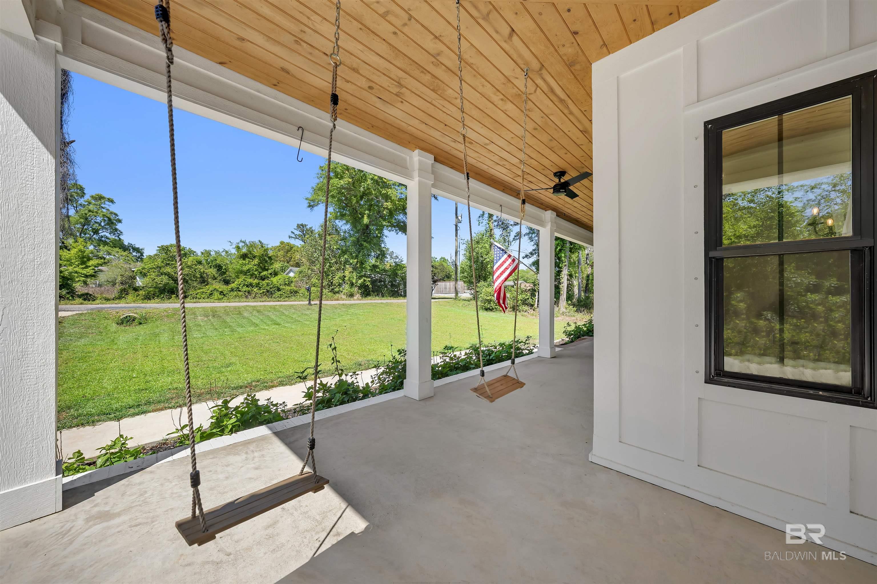 19058 James Road, Gulf Shores, AL, 36542