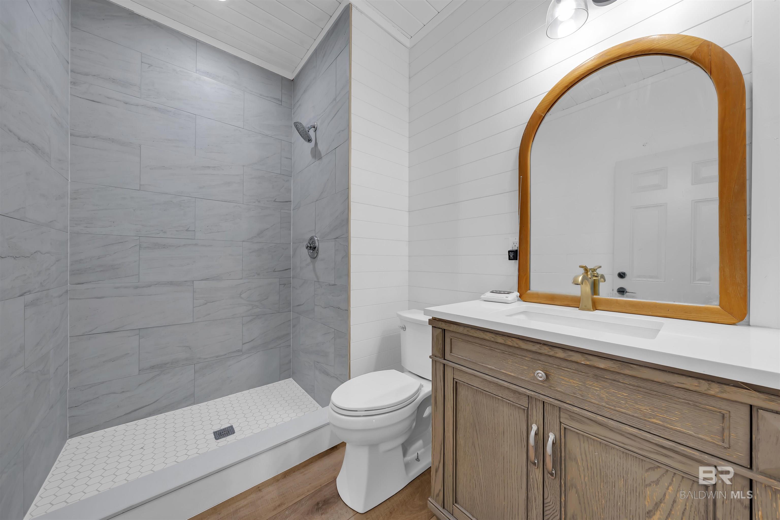 19058 James Road, Gulf Shores, AL, 36542