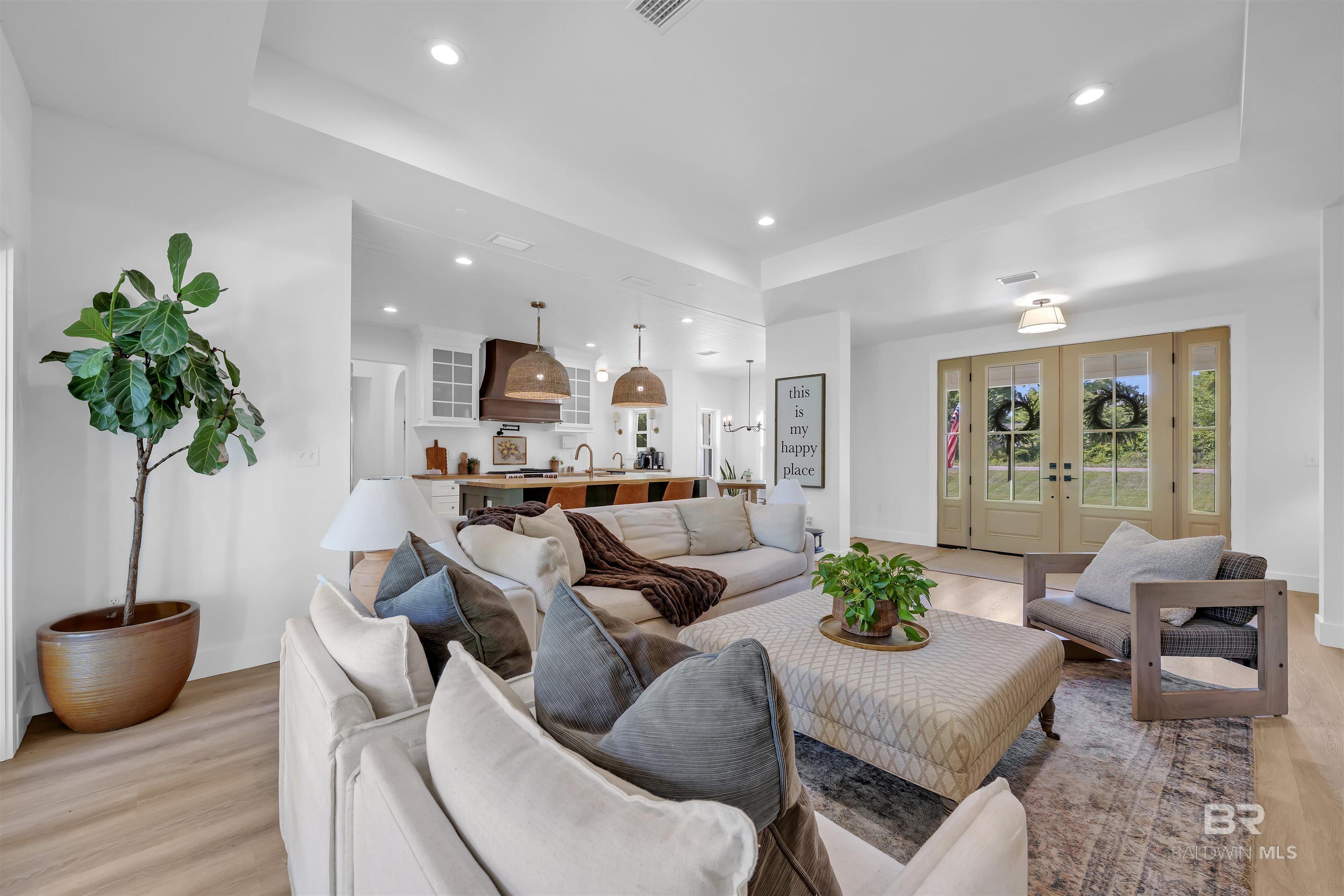 19058 James Road, Gulf Shores, AL, 36542