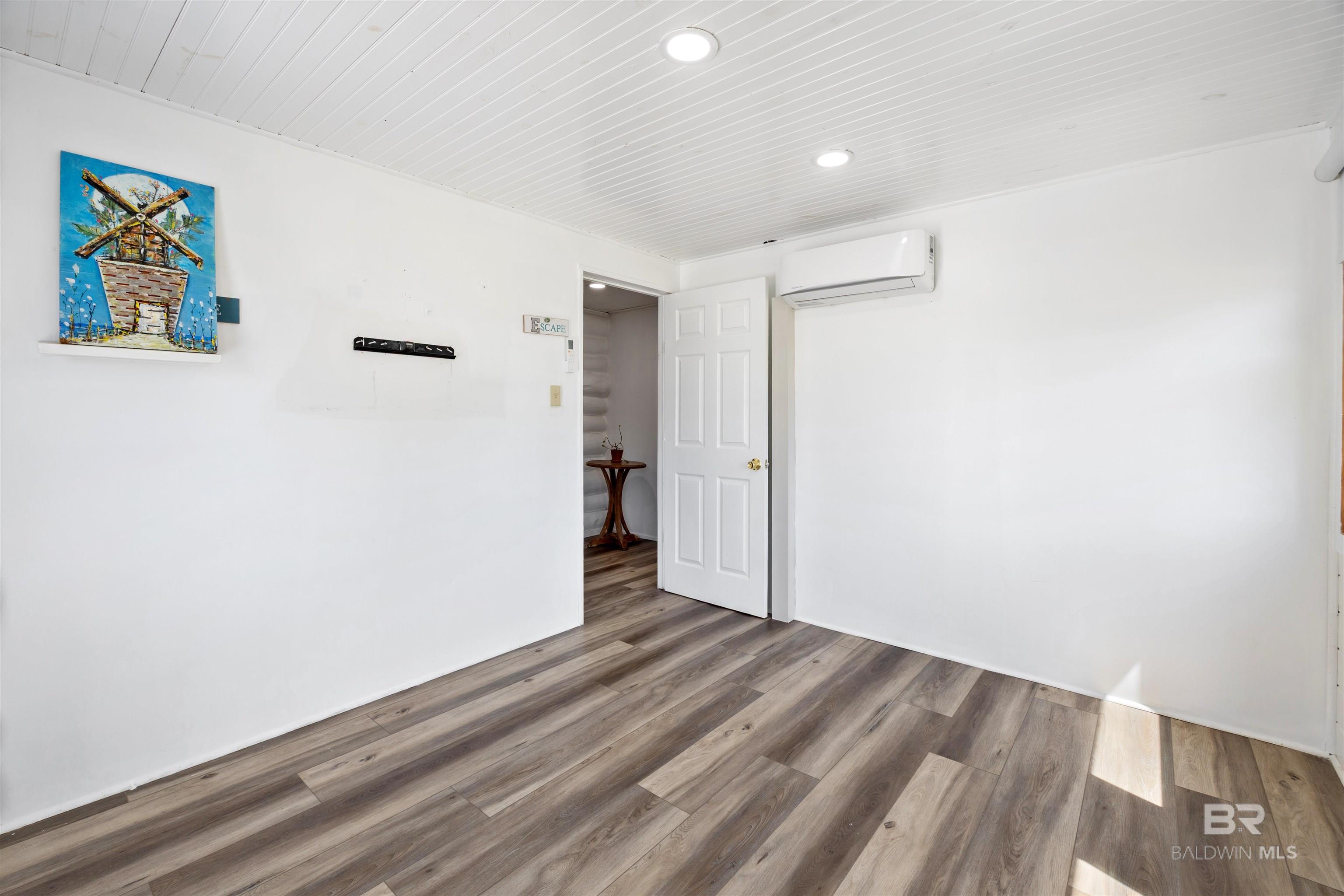 2221 Club House Drive, Lillian, AL, 36549