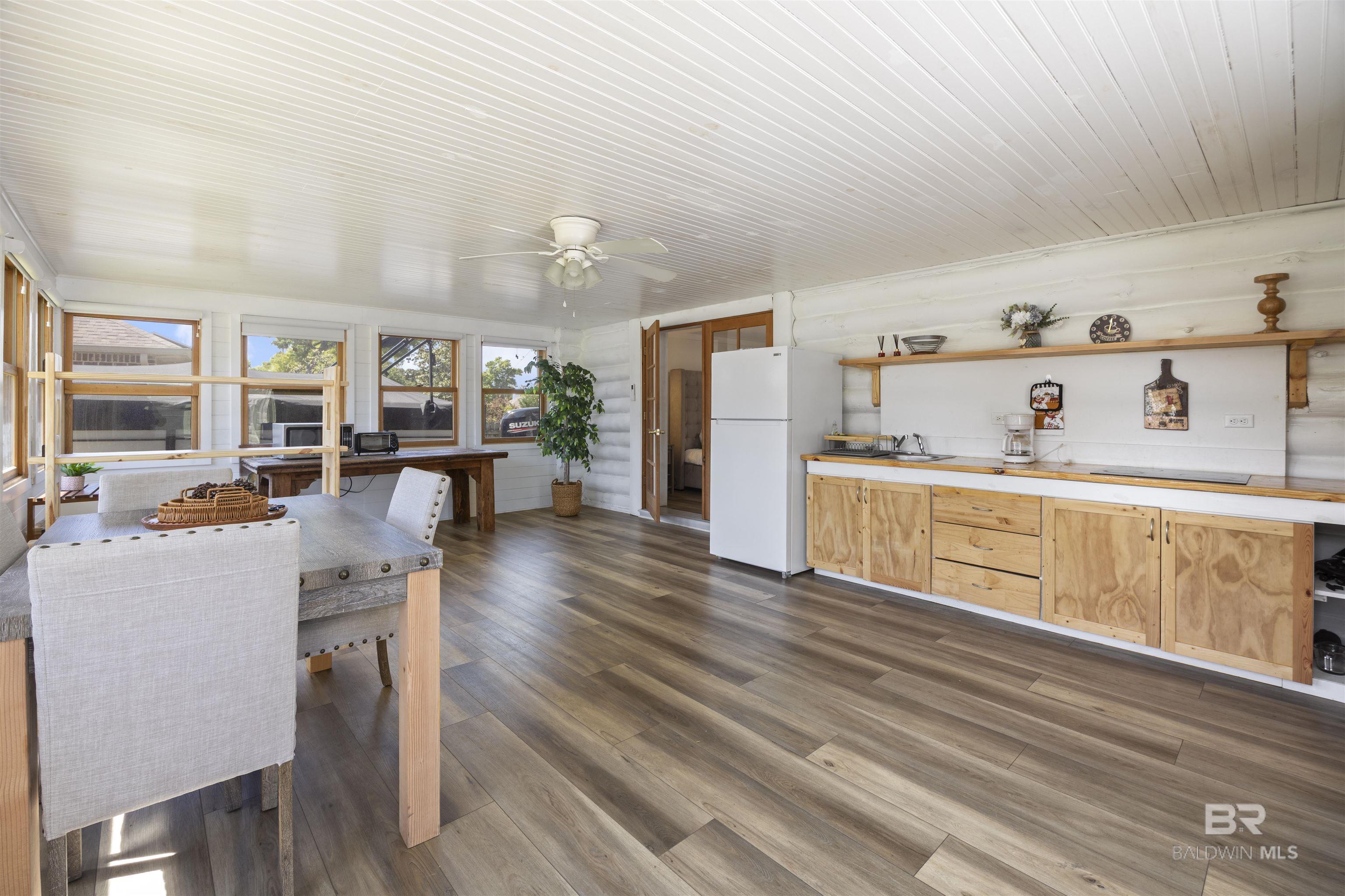 2221 Club House Drive, Lillian, AL, 36549