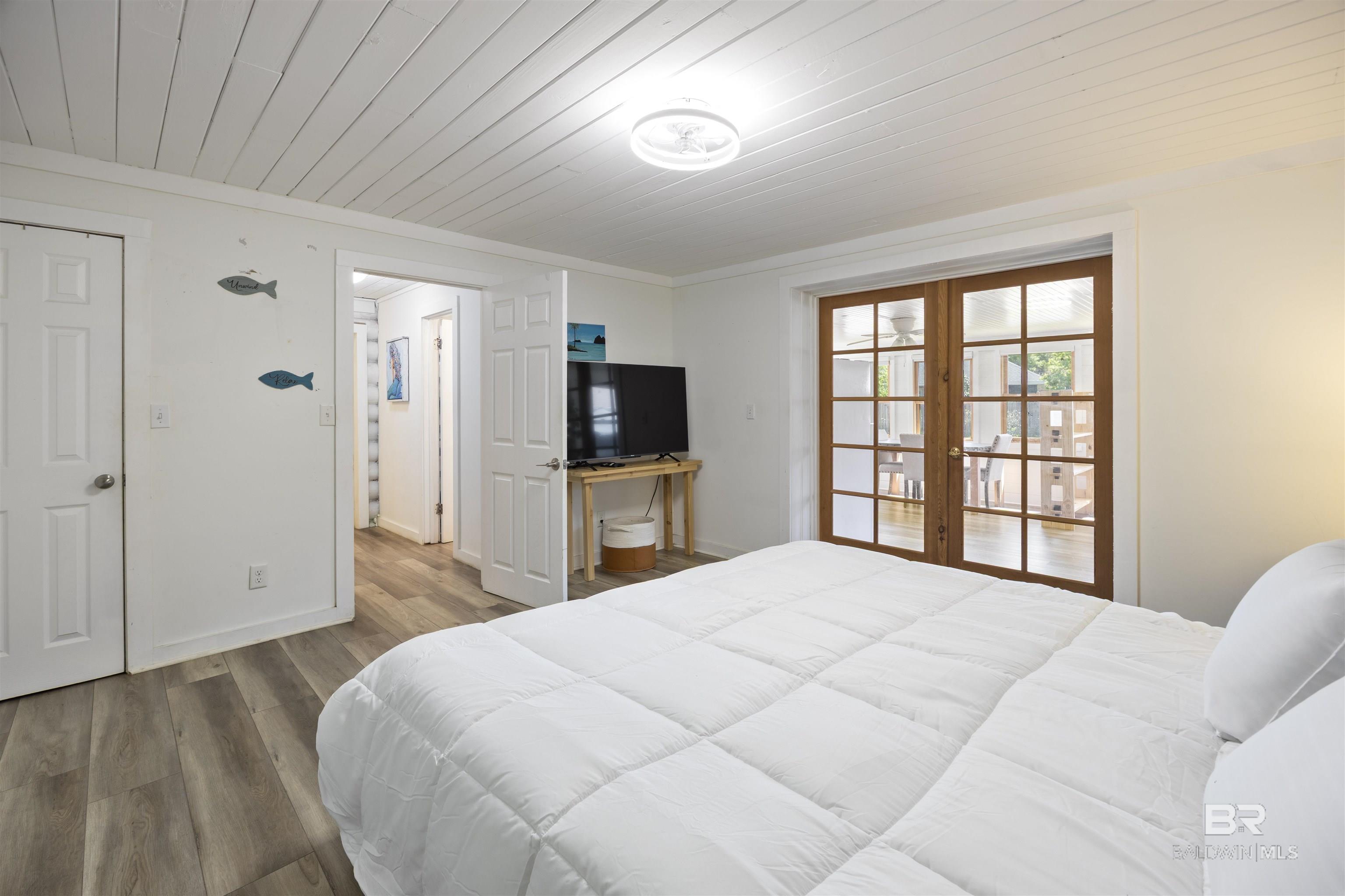 2221 Club House Drive, Lillian, AL, 36549