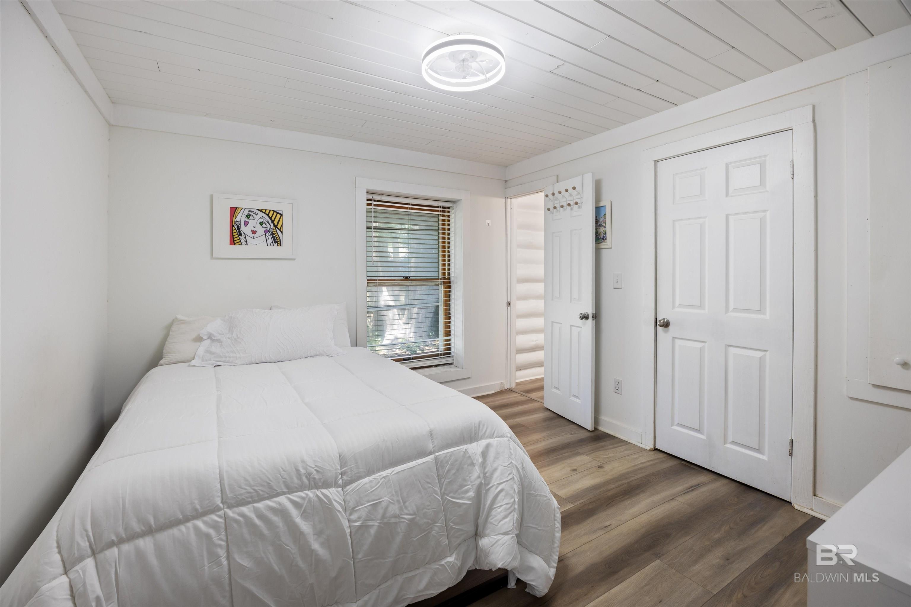 2221 Club House Drive, Lillian, AL, 36549