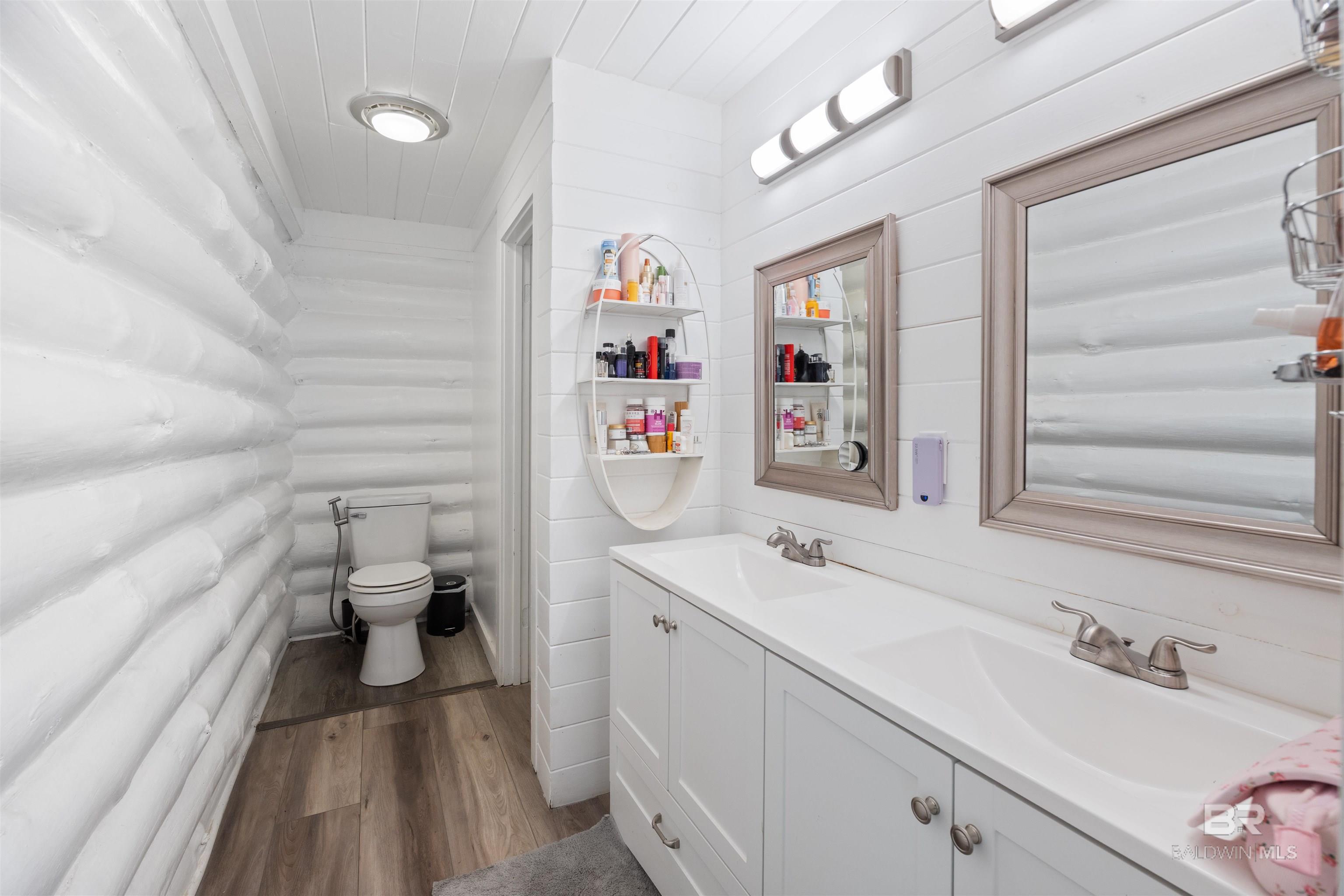 2221 Club House Drive, Lillian, AL, 36549