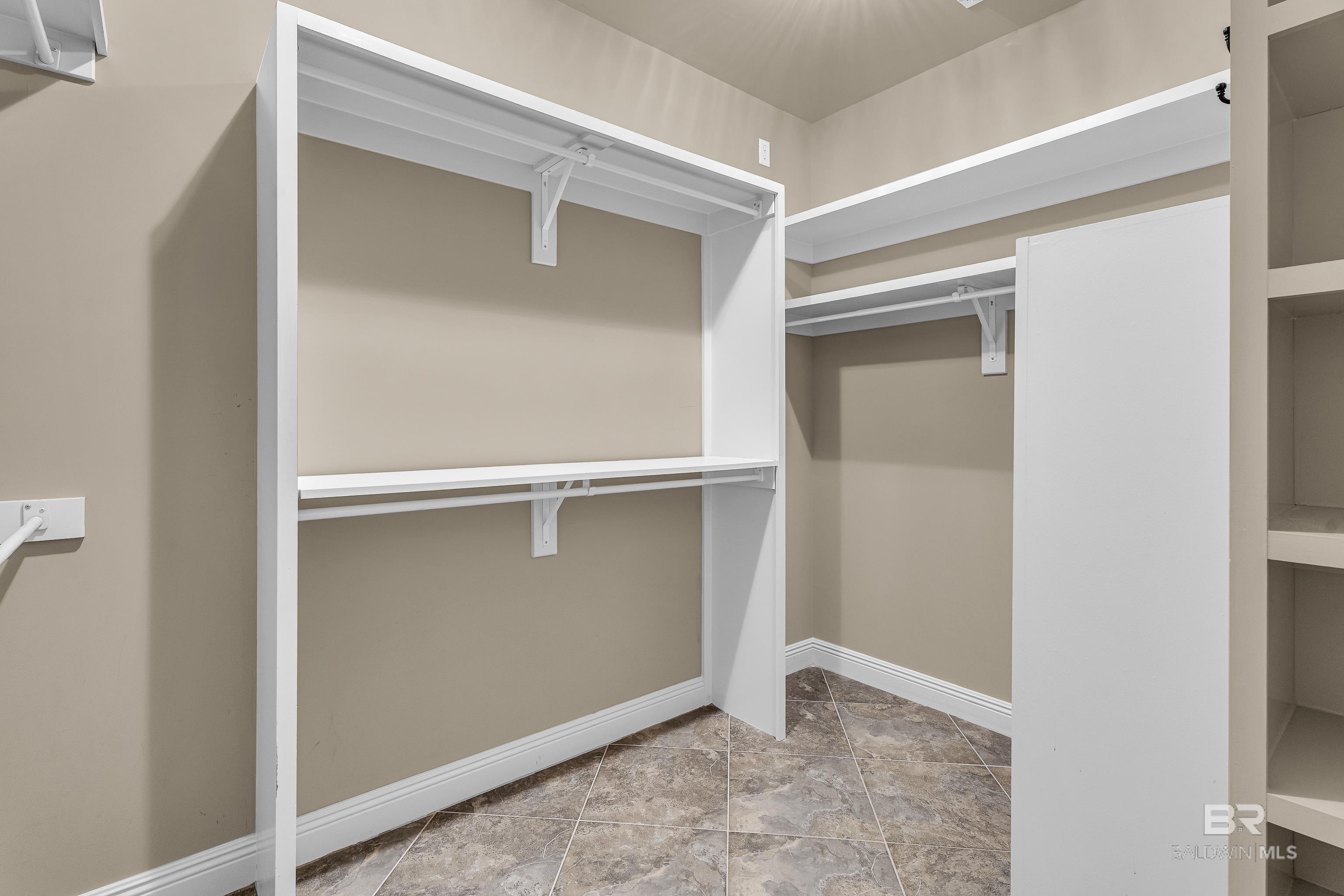 10677 Harwell Court, Daphne, AL, 36526