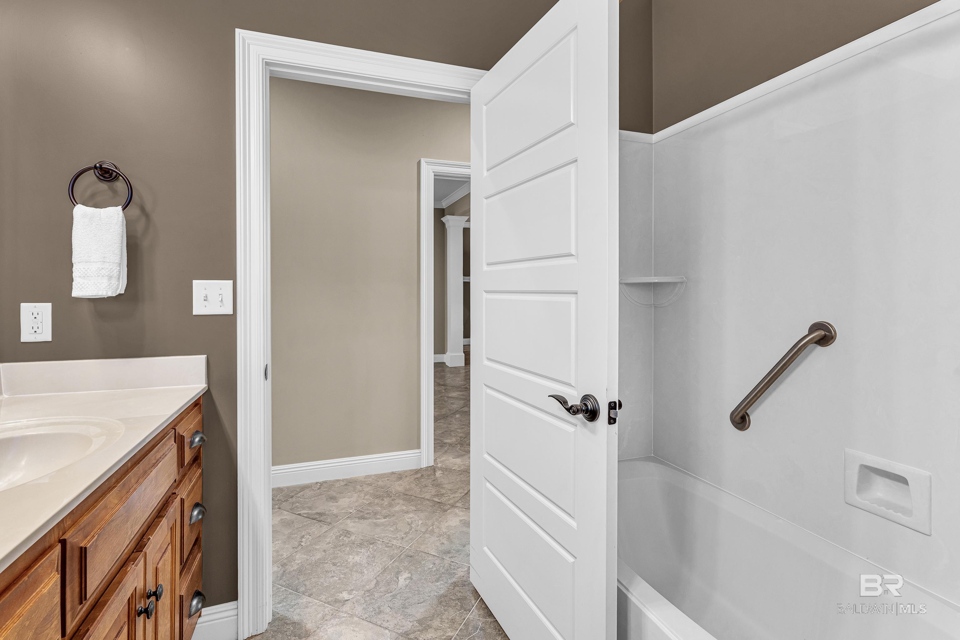 10677 Harwell Court, Daphne, AL, 36526