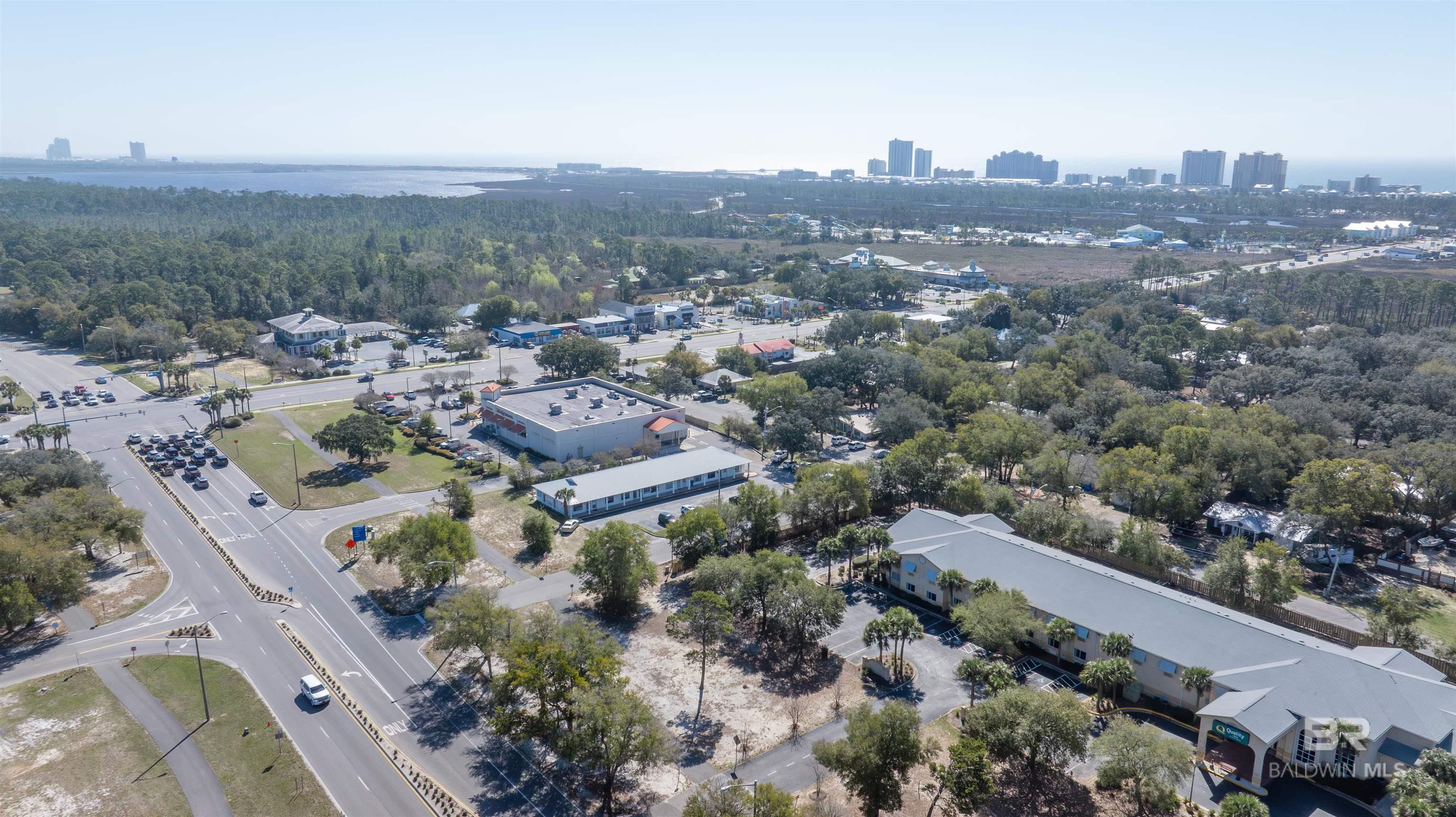 1404 W 1st Street, Gulf Shores, AL, 36542
