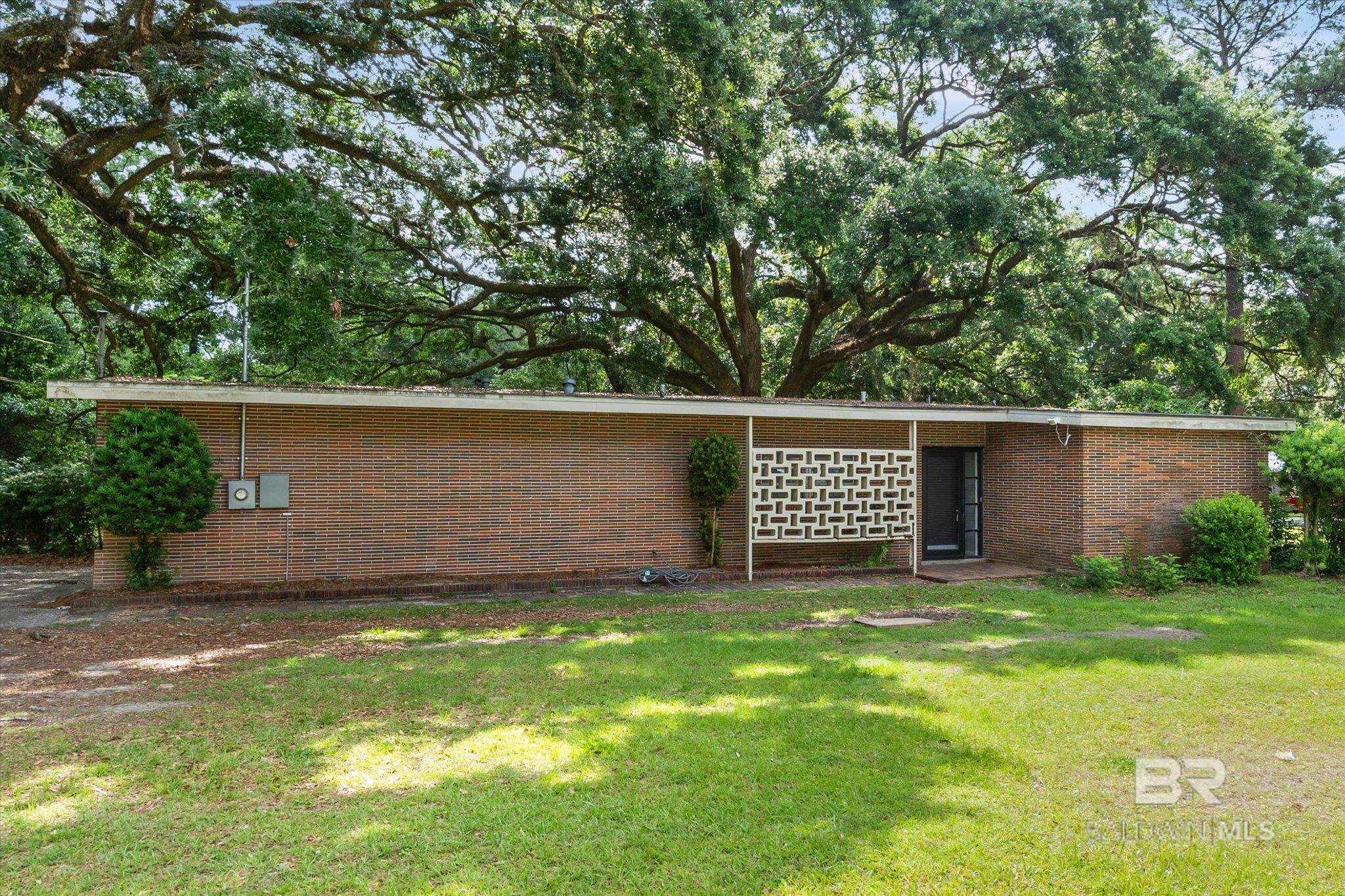 2255 Pratt Drive