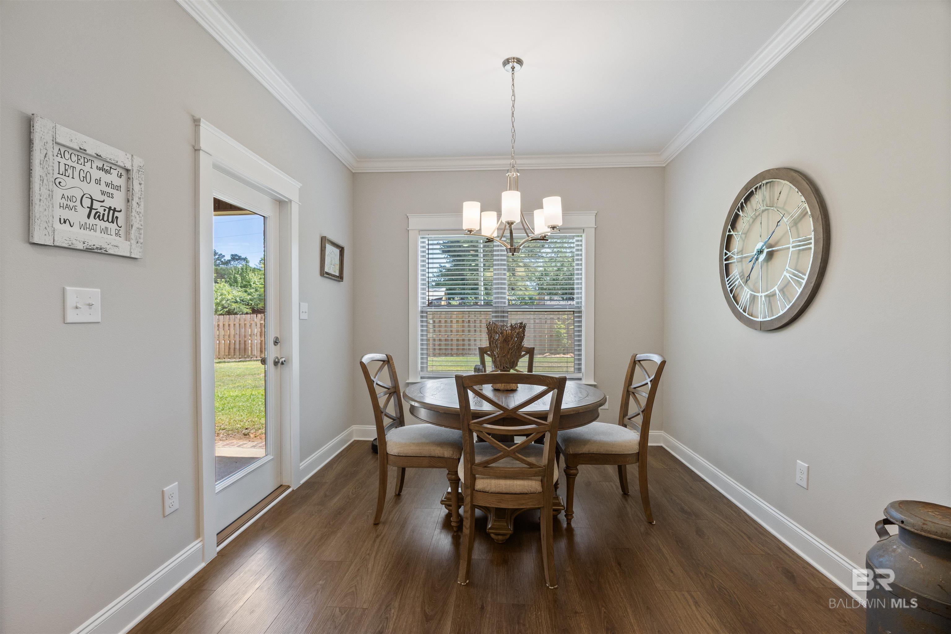 https://zimg.paragon.ice.com/ParagonImages/Property/PG/BCAR/395056/23/0/0/4c2ba96f0459ed1a62d72c59910874e5/7/230f4ad7e3eb43330c52b01f63f7ff17/395056-56947ca7-7c71-4661-a559-b25c6ee2f252.JPG