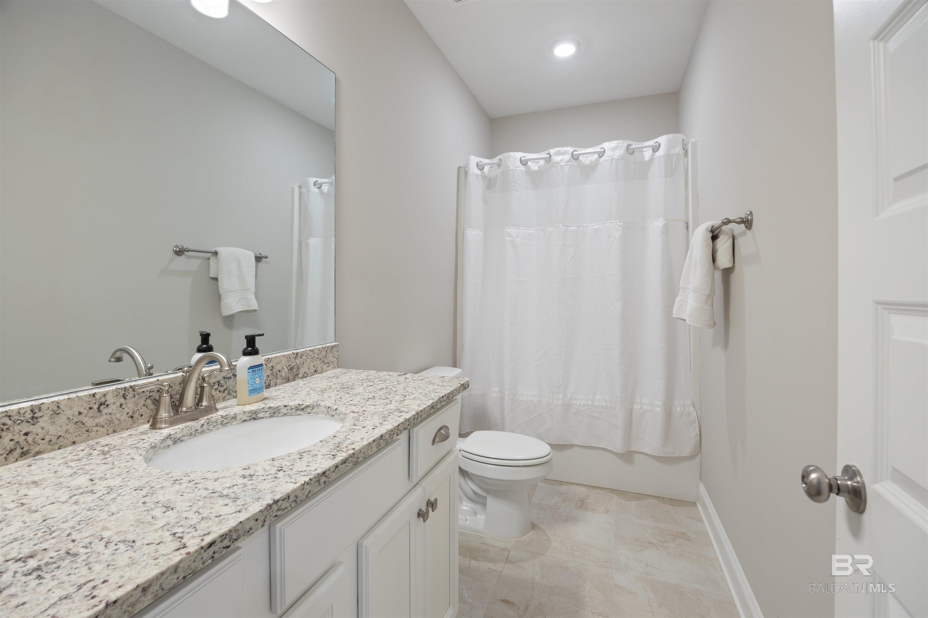 https://zimg.paragon.ice.com/ParagonImages/Property/PG/BCAR/395056/30/0/0/f677703e3227ac62ff4840bf40e8bfe8/7/230f4ad7e3eb43330c52b01f63f7ff17/395056-a91961c5-f0ab-4096-a1d4-46f3aa9d2b81.JPG