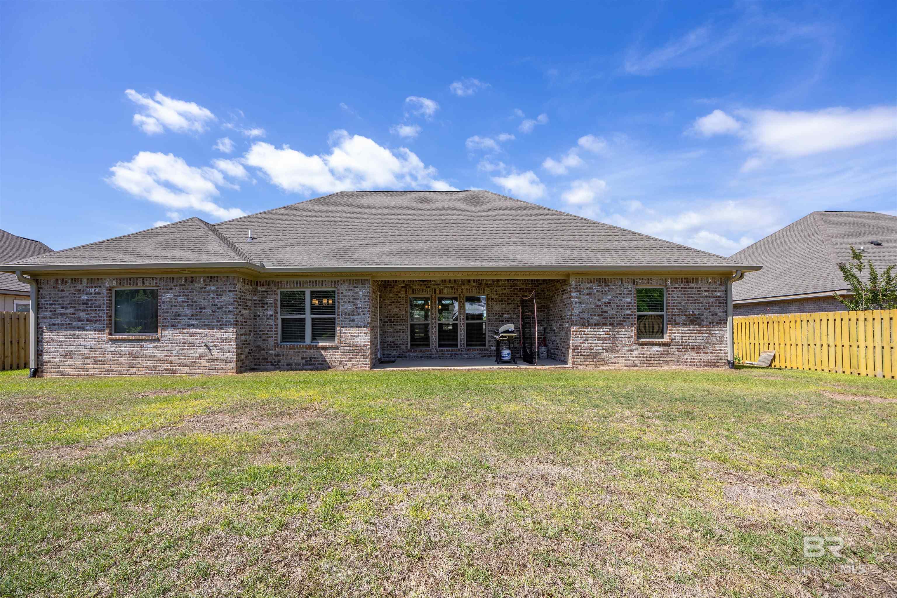 https://zimg.paragon.ice.com/ParagonImages/Property/PG/BCAR/395056/50/0/0/ee14704adc78e23245f5ebf2a4c12c99/7/230f4ad7e3eb43330c52b01f63f7ff17/395056-e2c68e1b-a73e-48f9-a7de-26185017e134.JPG