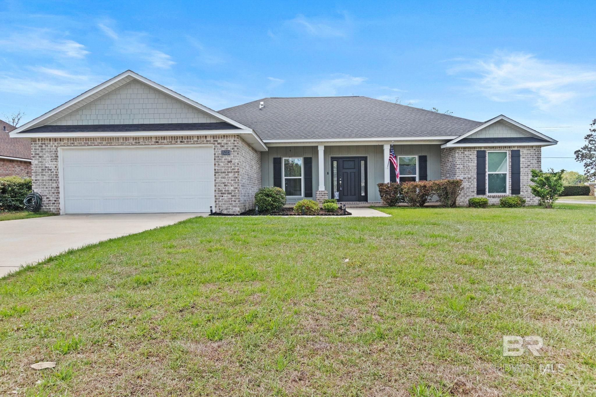 25323 Lakeland Drive