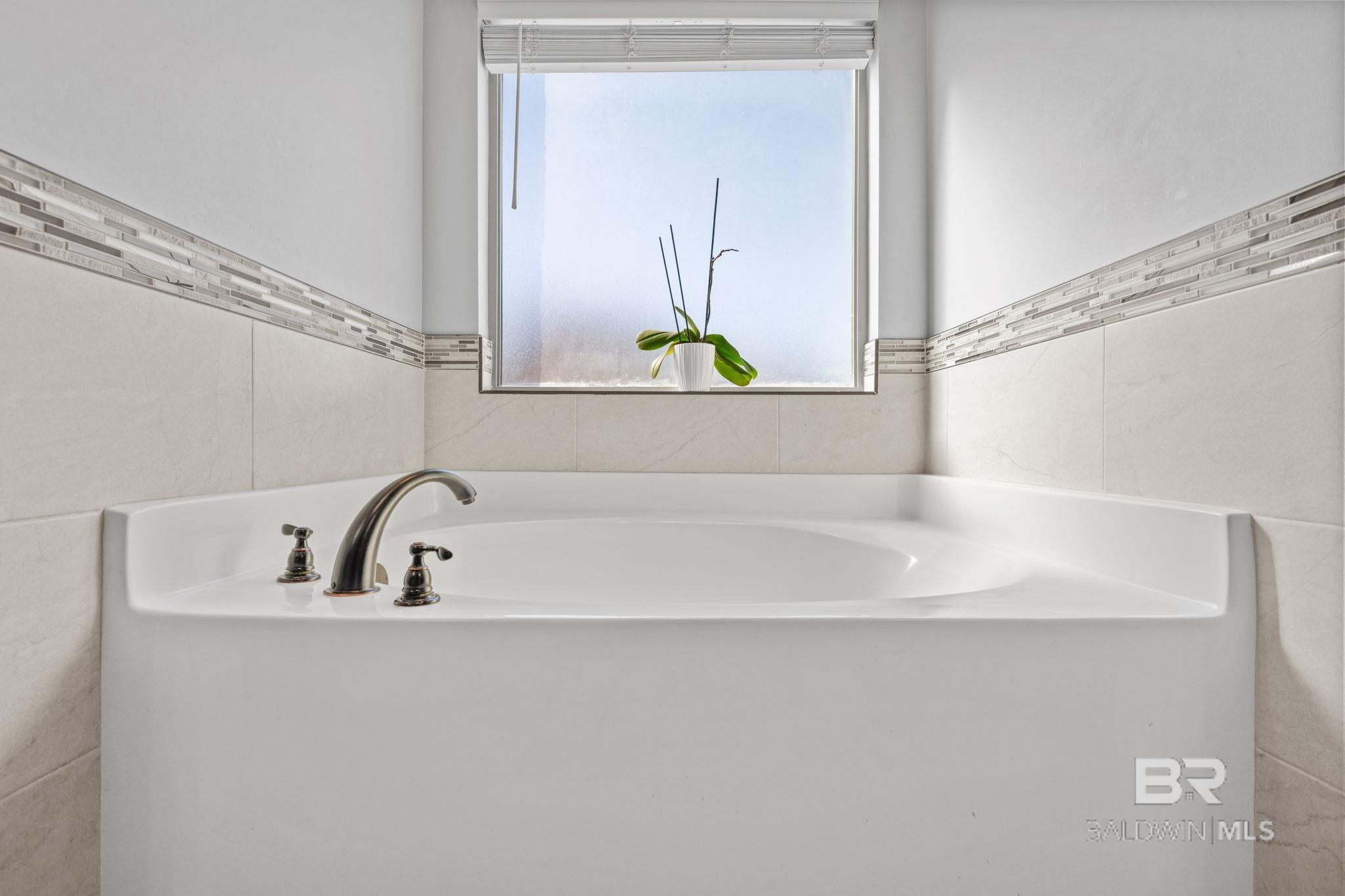 5289 Walter Lee Circle, Grand Bay, AL, 36541