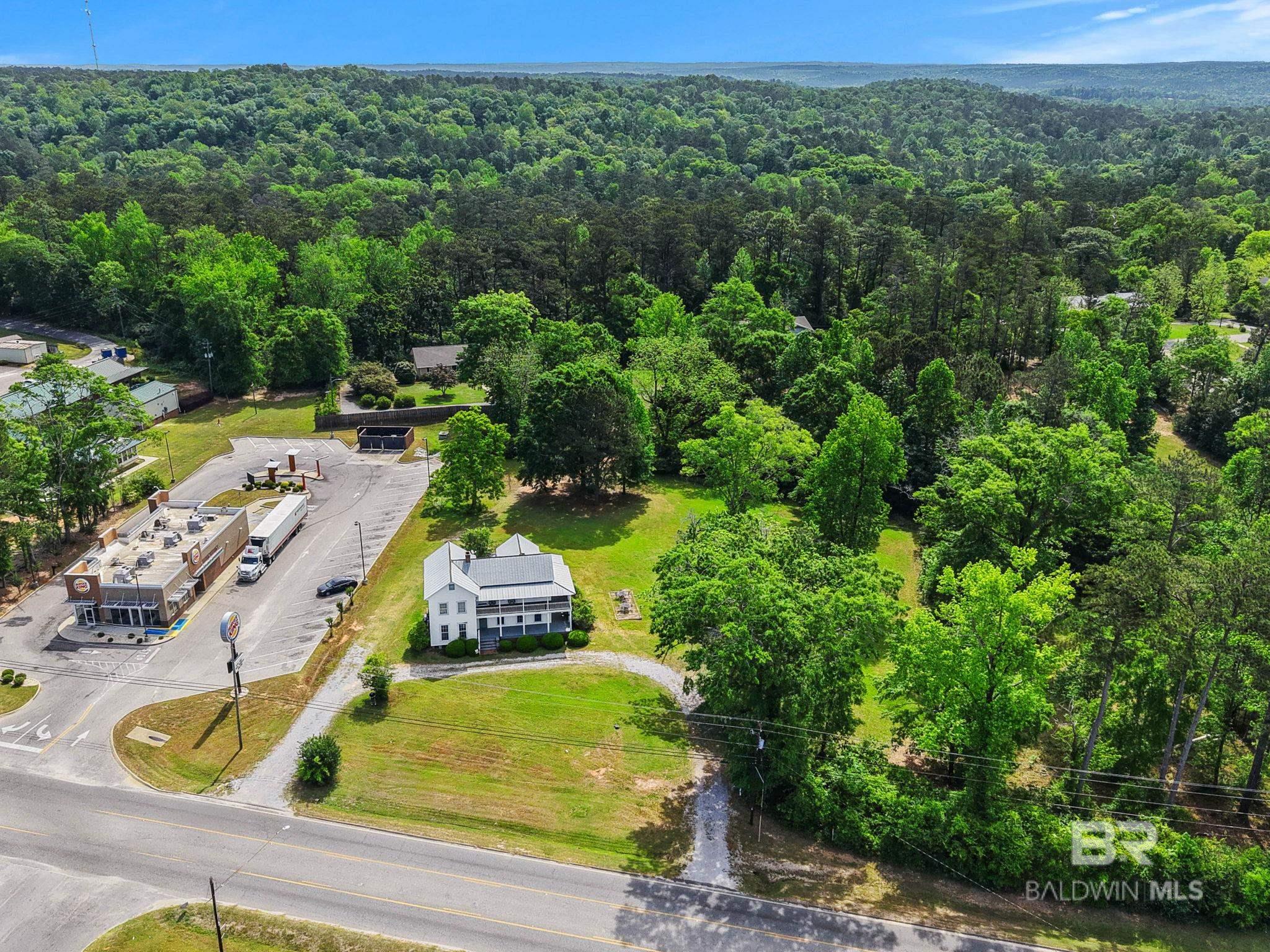 https://zimg.paragon.ice.com/ParagonImages/Property/PG/BCAR/395114/54/0/0/eef5931ecd61c272f0cdcc371b6dd137/7/ab0661a6e4ab1903788d7193aebb6b16/395114-c9be4630-d9e3-4092-9afd-a130e3ee8508.JPG