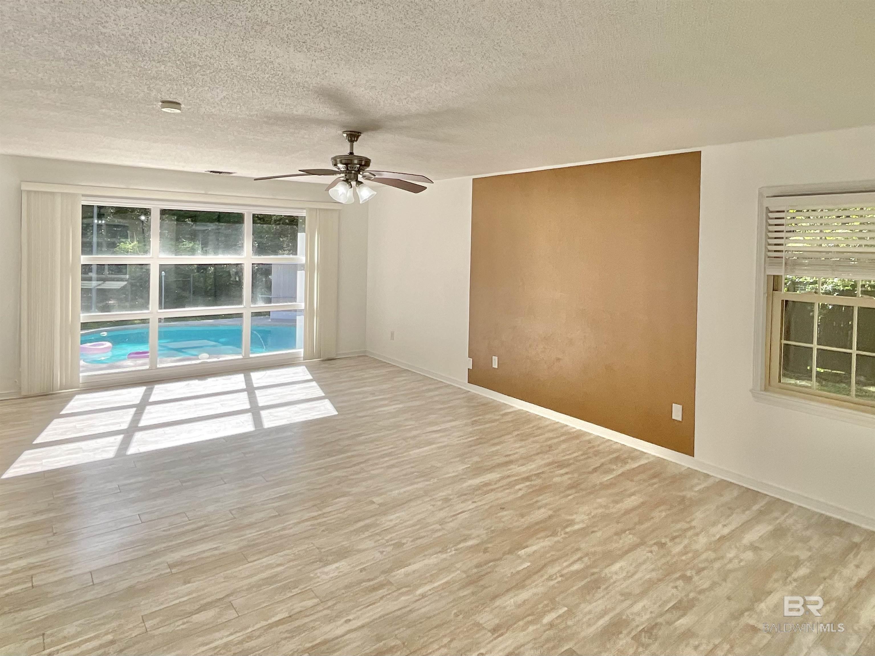 1118 W Carre Drive, Mobile, AL, 36618-1752