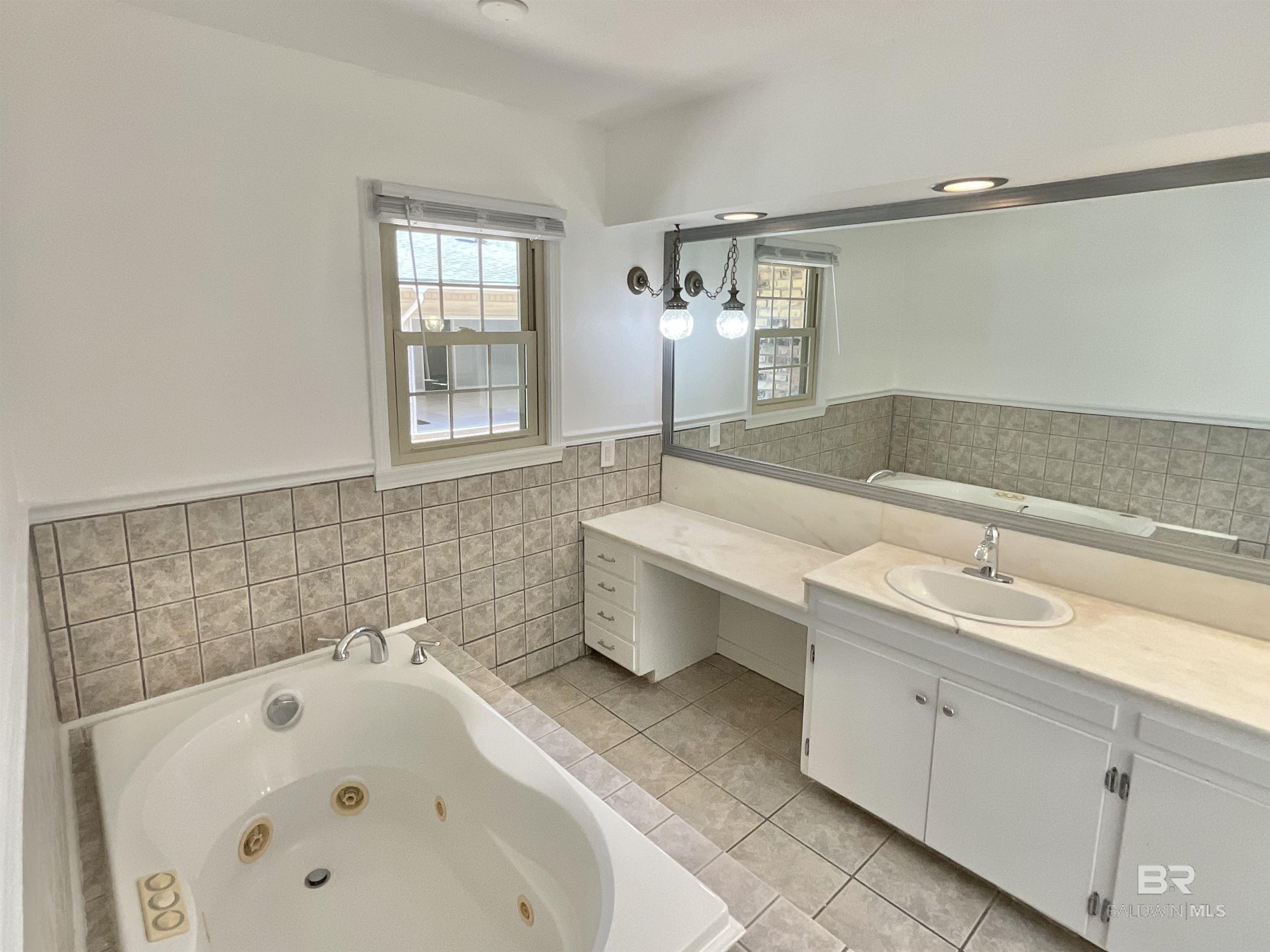 1118 W Carre Drive, Mobile, AL, 36618-1752