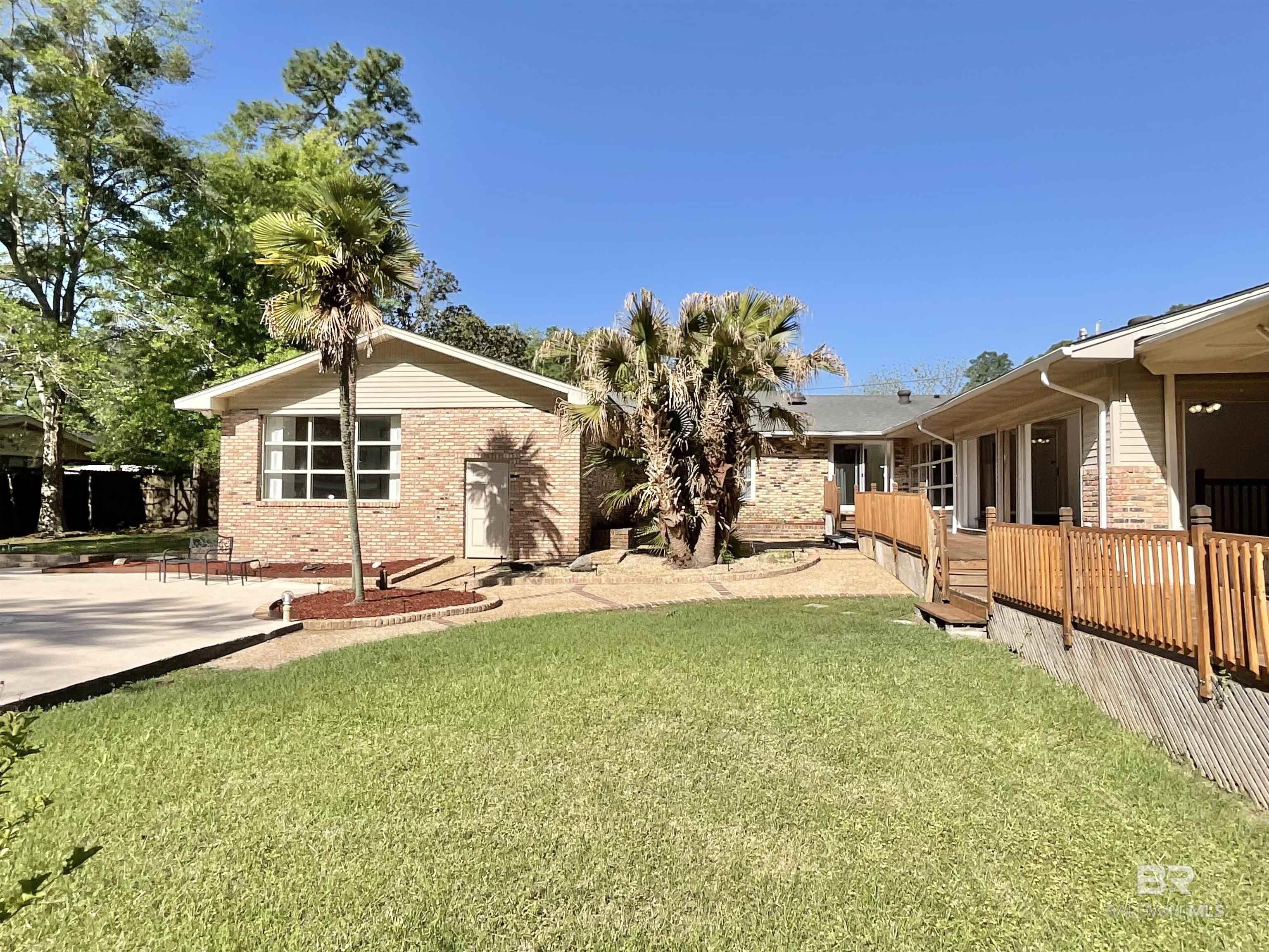 1118 W Carre Drive, Mobile, AL, 36618-1752