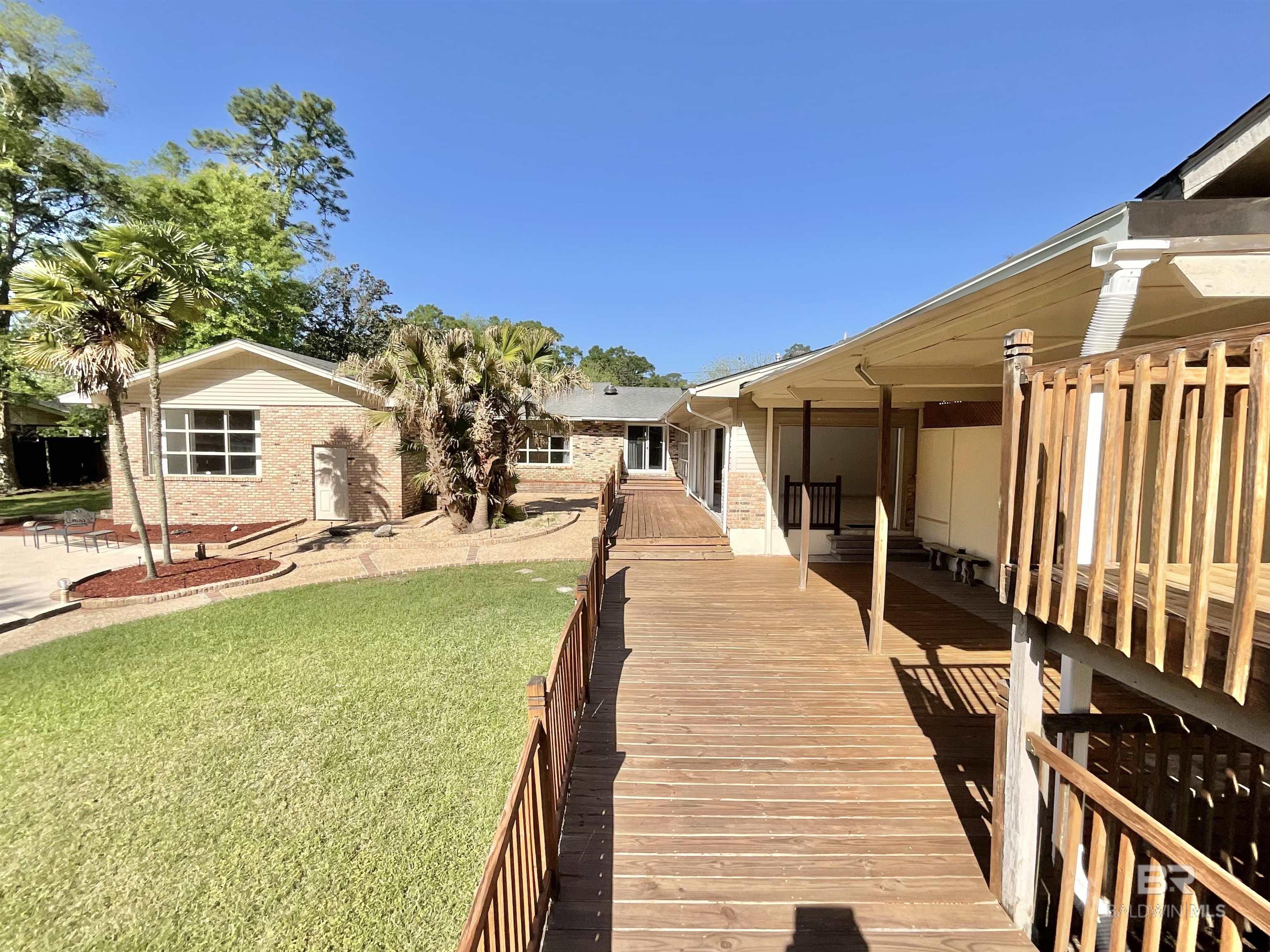 1118 W Carre Drive, Mobile, AL, 36618-1752